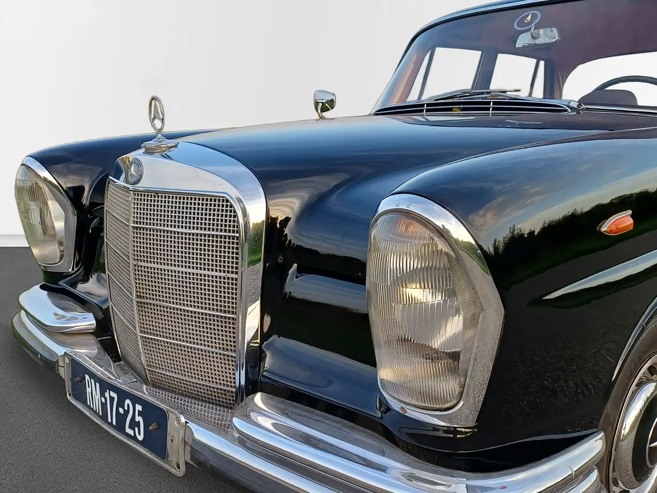 Mercedes-Benz 220 S W111 "Heckflosse" / Opknapper / Rijdt, remt en s, foto 9