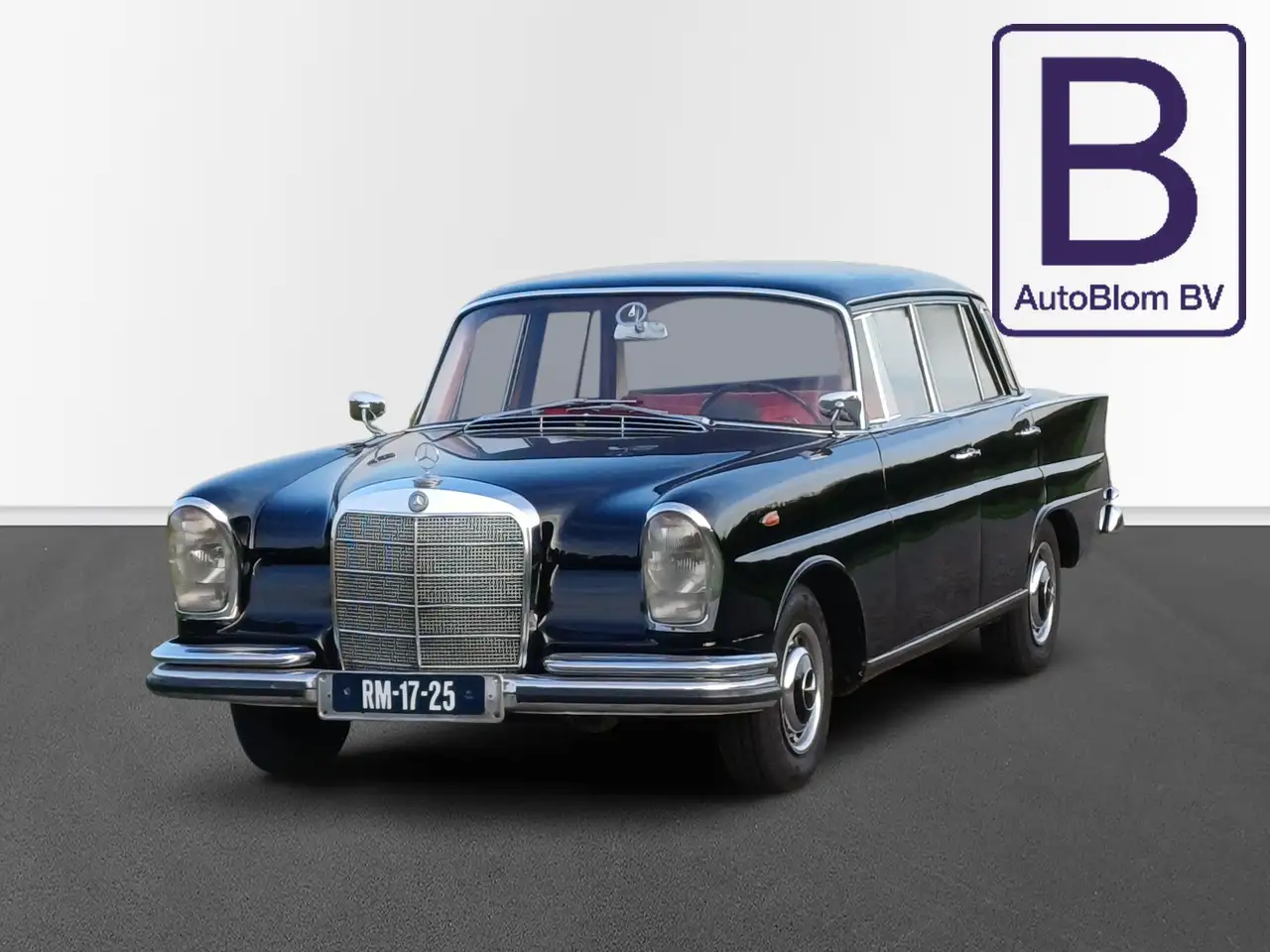 Mercedes-Benz 220 S W111 "Heckflosse" / Opknapper / Rijdt, remt en s, foto 3