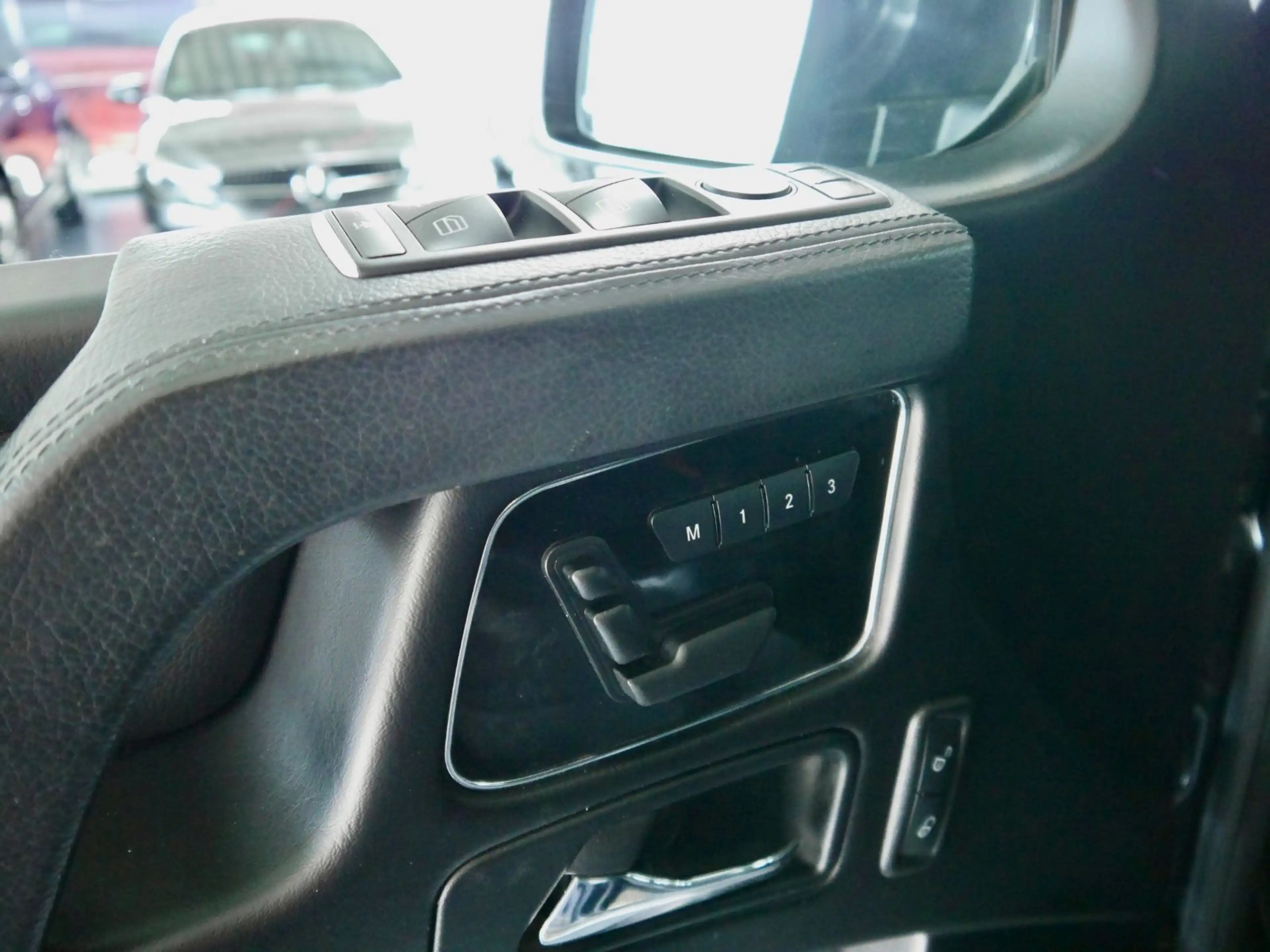 Mercedes-Benz G 350 d AMG*Exclusive P.*Standheiz.* — photo 12