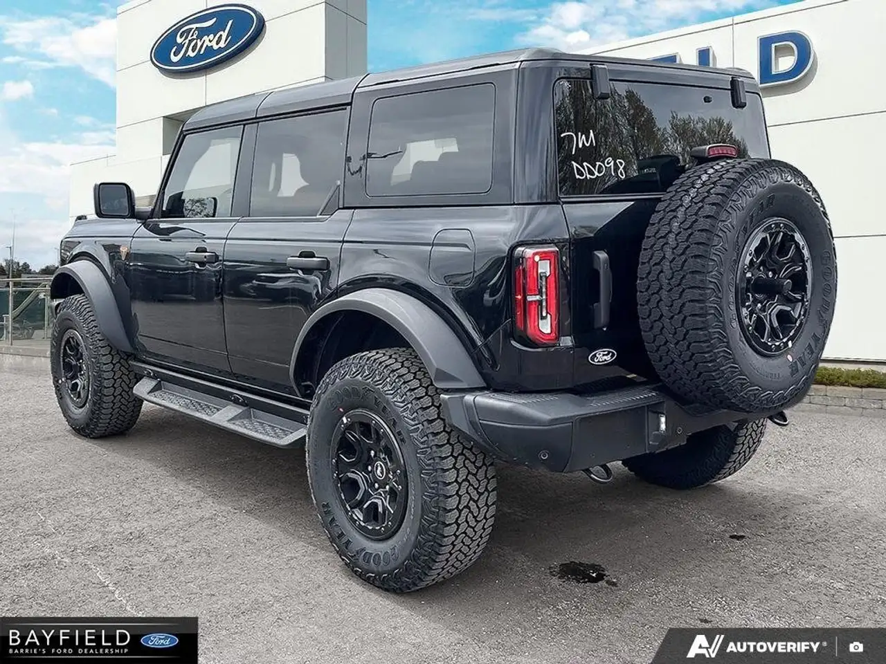 Ford Bronco снимка Ford Bronco