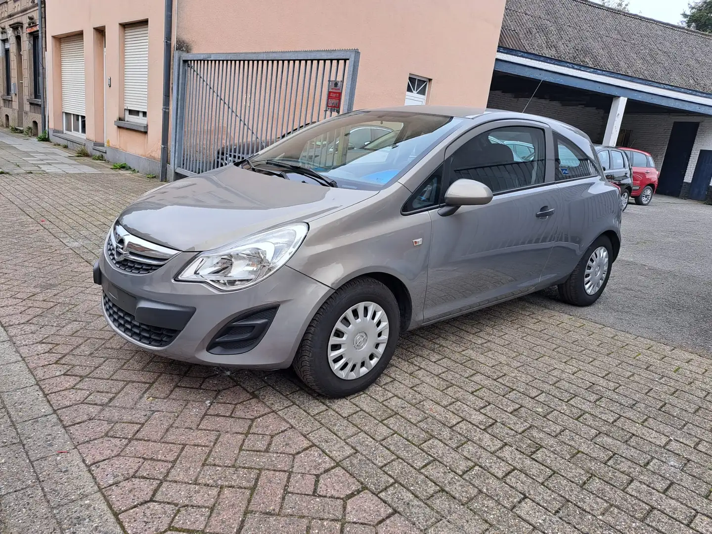 Opel Corsa Corsa 1.0i Essentia 12 MOIS DE GARANTIE Grijs - 1