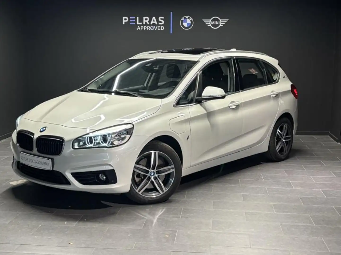 BMW 225 225xeA 224ch Sport Blanc - 1