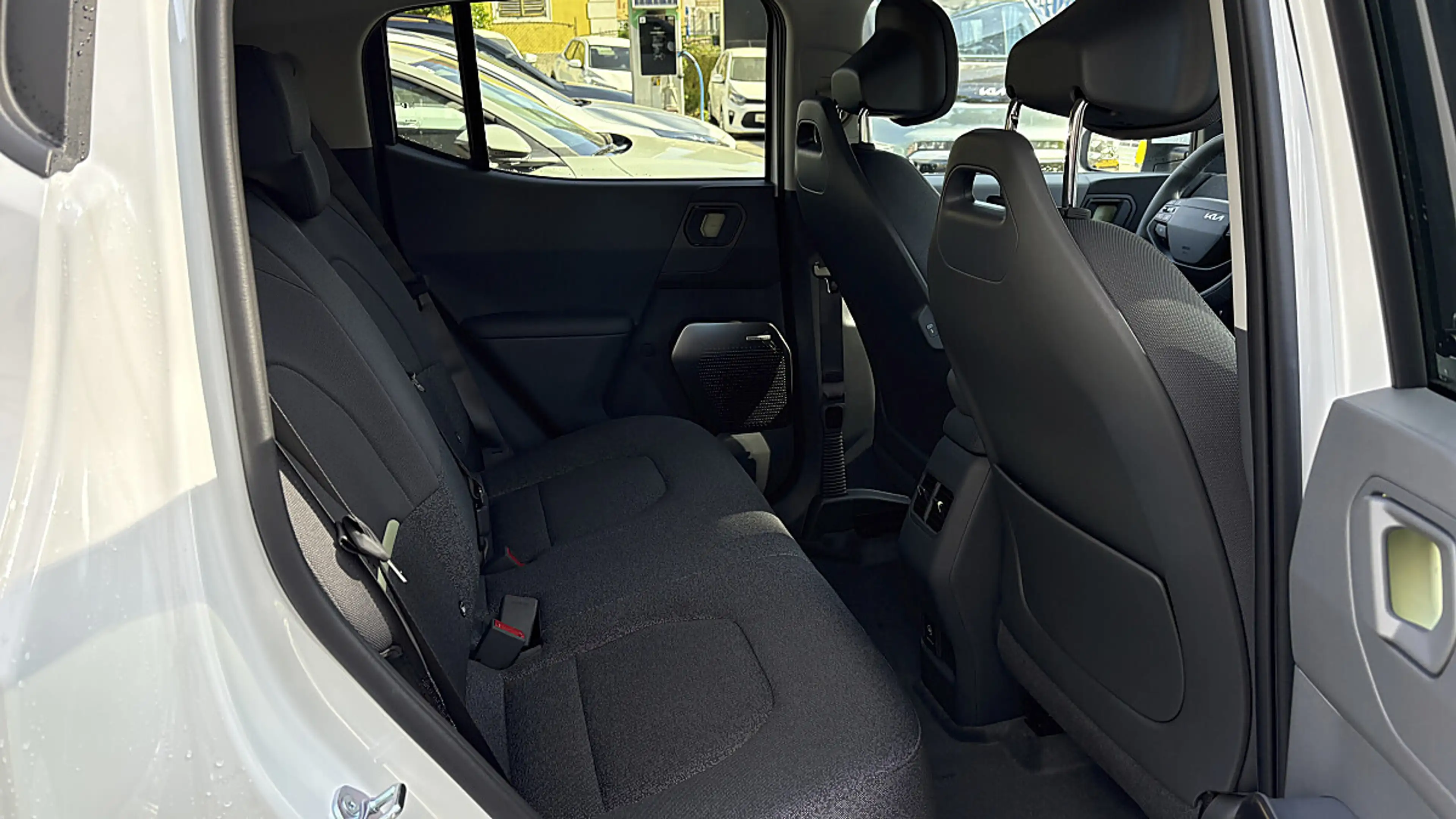 Kia EV2 5S FWD 42,2kWh Earth +P1 +P2 — photo 7