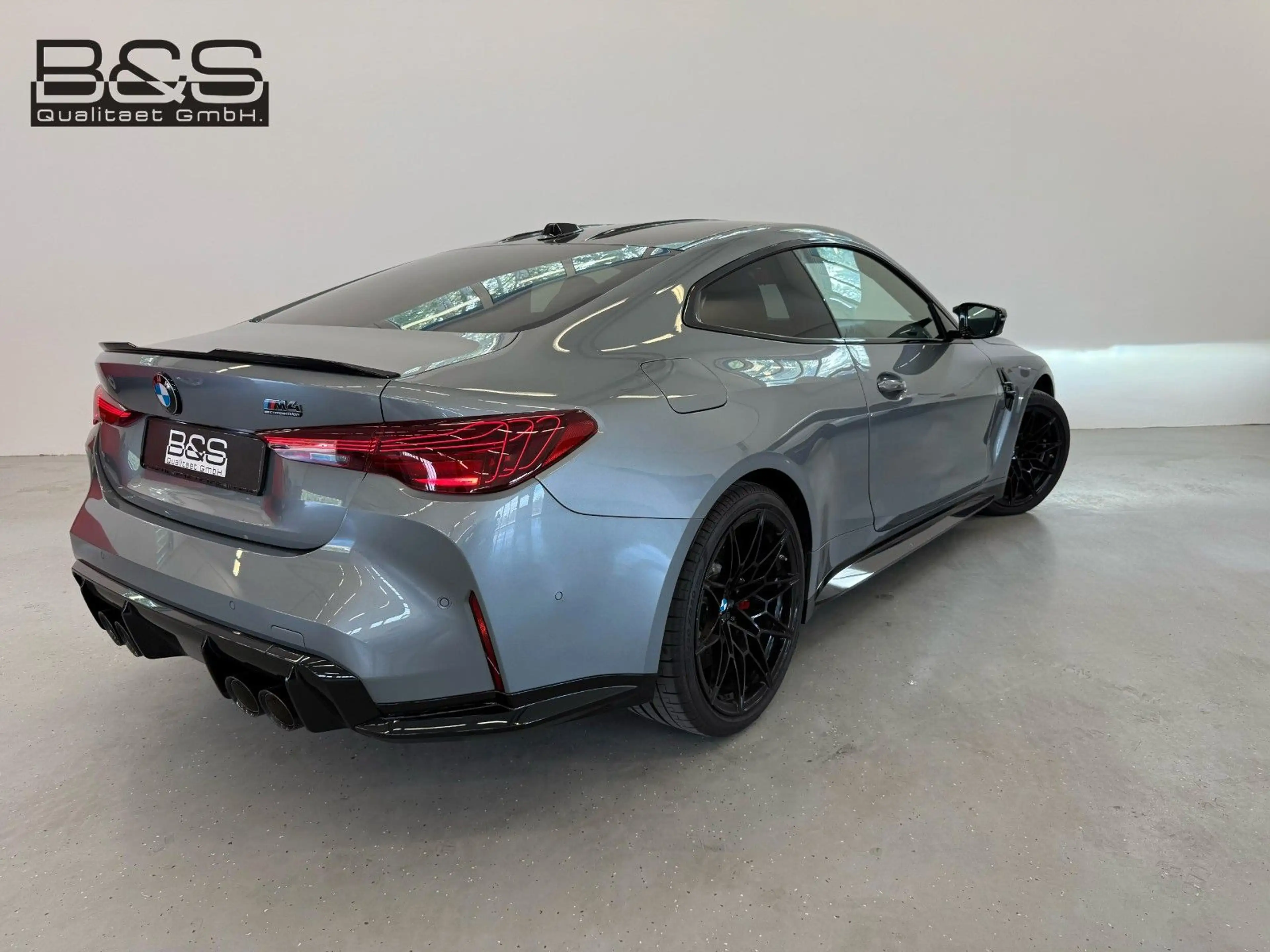 BMW M4 Coupe M xDrive Competition | Mwst Ausw | — photo 5