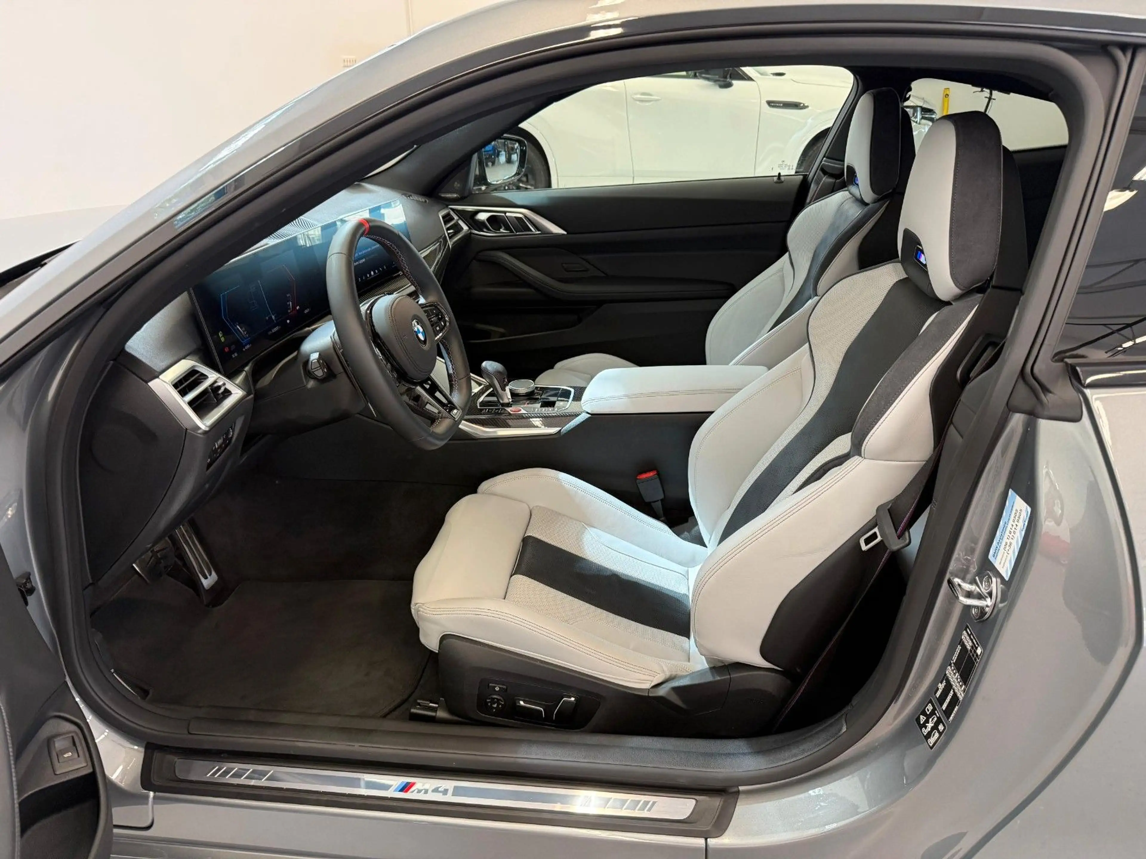 BMW M4 Coupe M xDrive Competition | Mwst Ausw | — photo 14