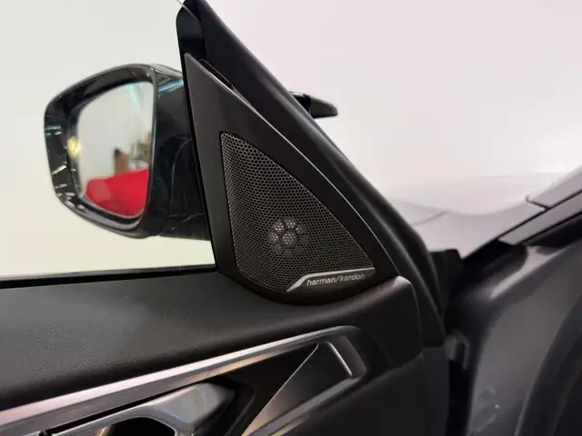 BMW M4 view 11
