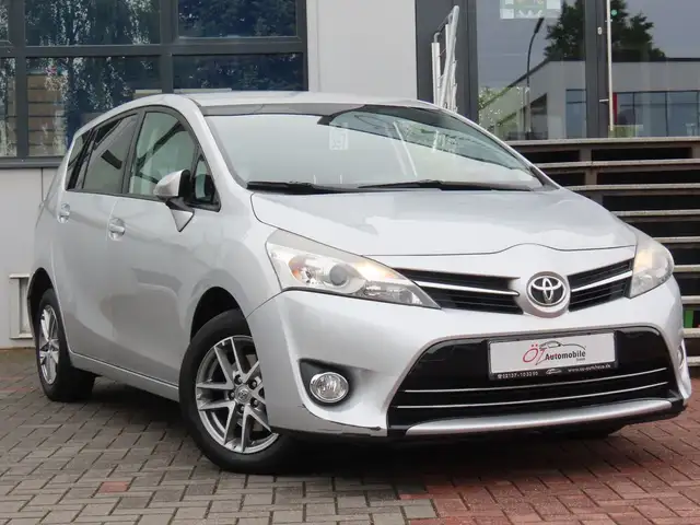 Toyota Verso 1.8 Valvematic Navigation Kamera 7-Sitzer