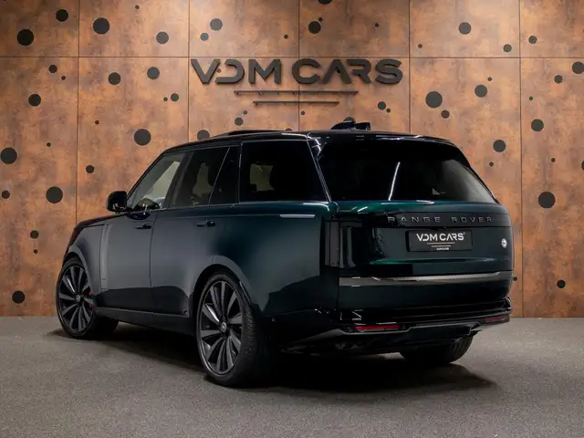 Land Rover Range Rover view 3