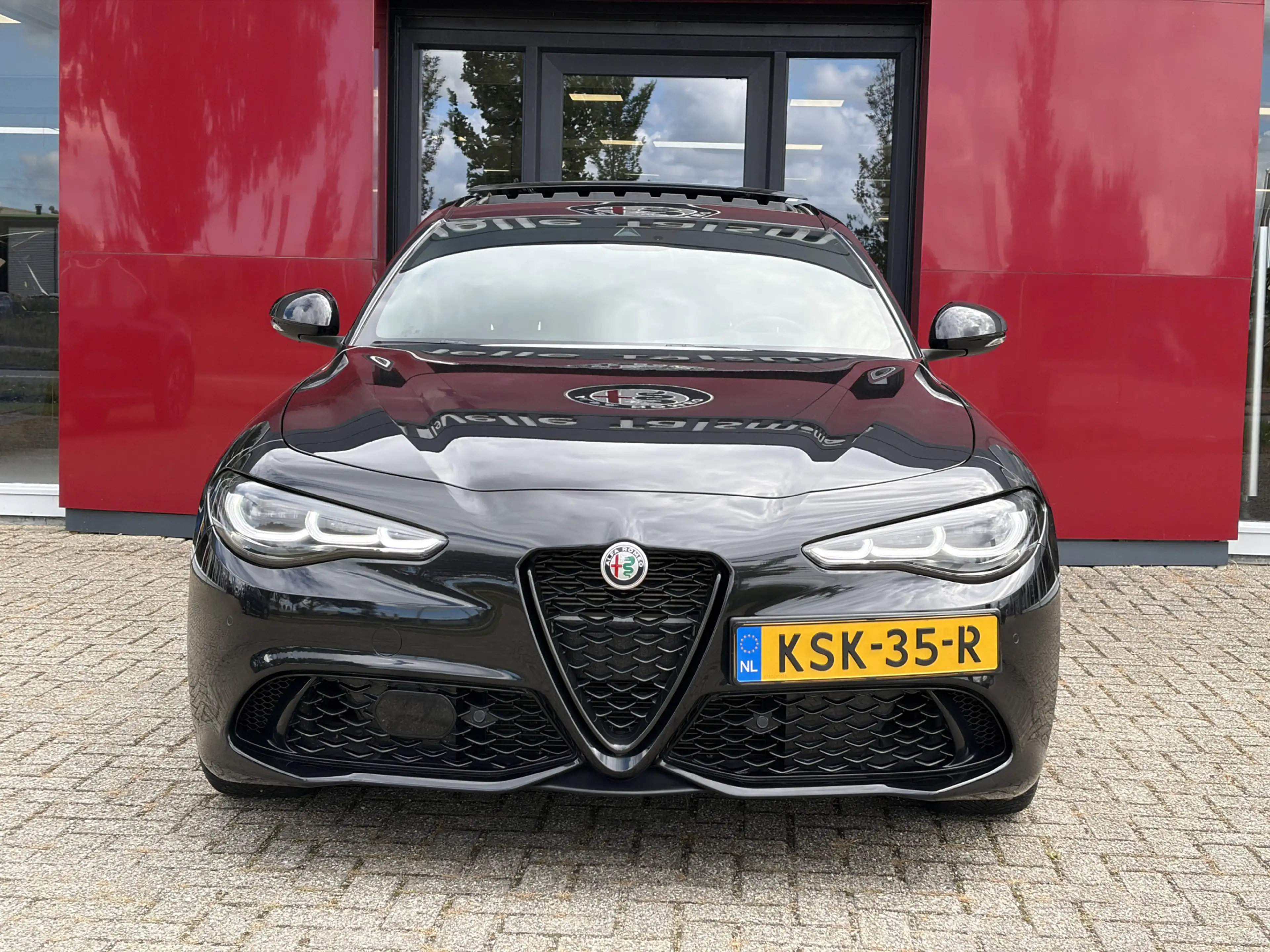 Alfa Romeo Giulia 2.0 T GME AWD Veloce | Panoramadak | 19" Velgen | — photo 3