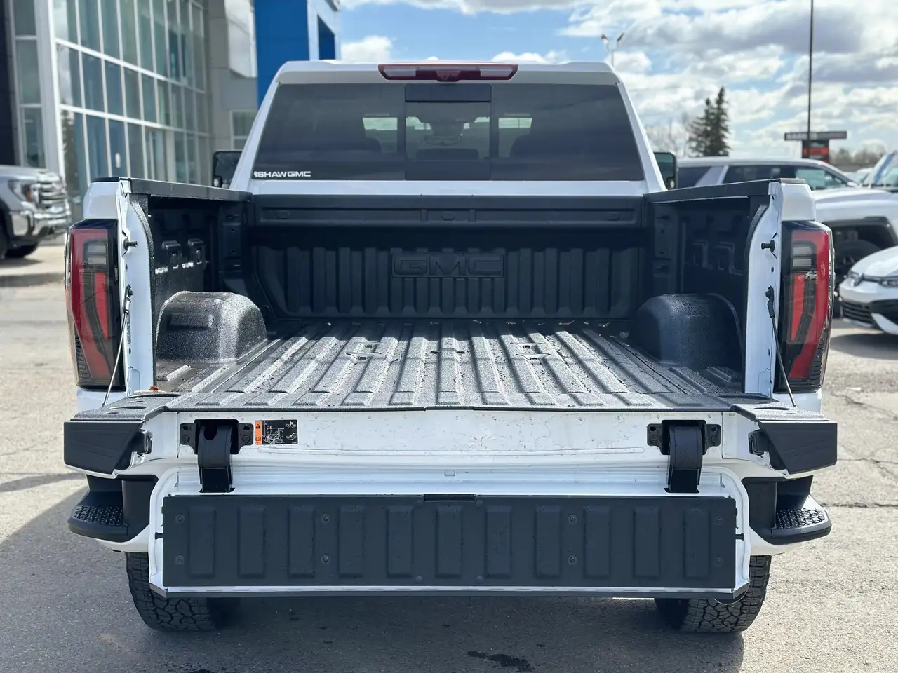 GMC Sierra 2500HD снимка GMC Sierra 2500HD