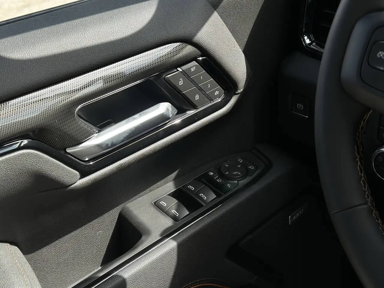 GMC Sierra 2500HD снимка GMC Sierra 2500HD