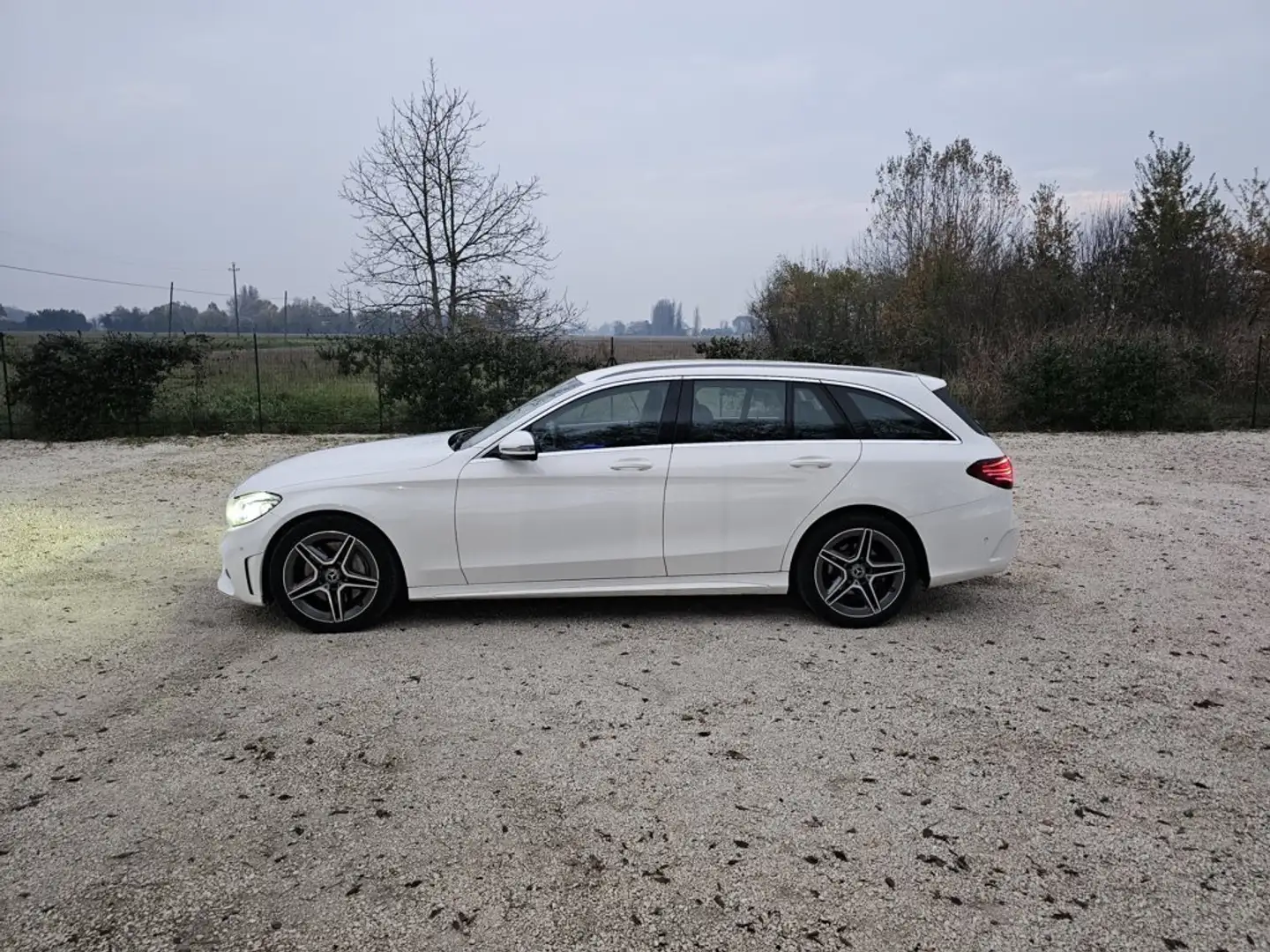 Mercedes-Benz C 300 Classe C-S205 2018 SW d Premium plus 4matic auto Bianco - 2