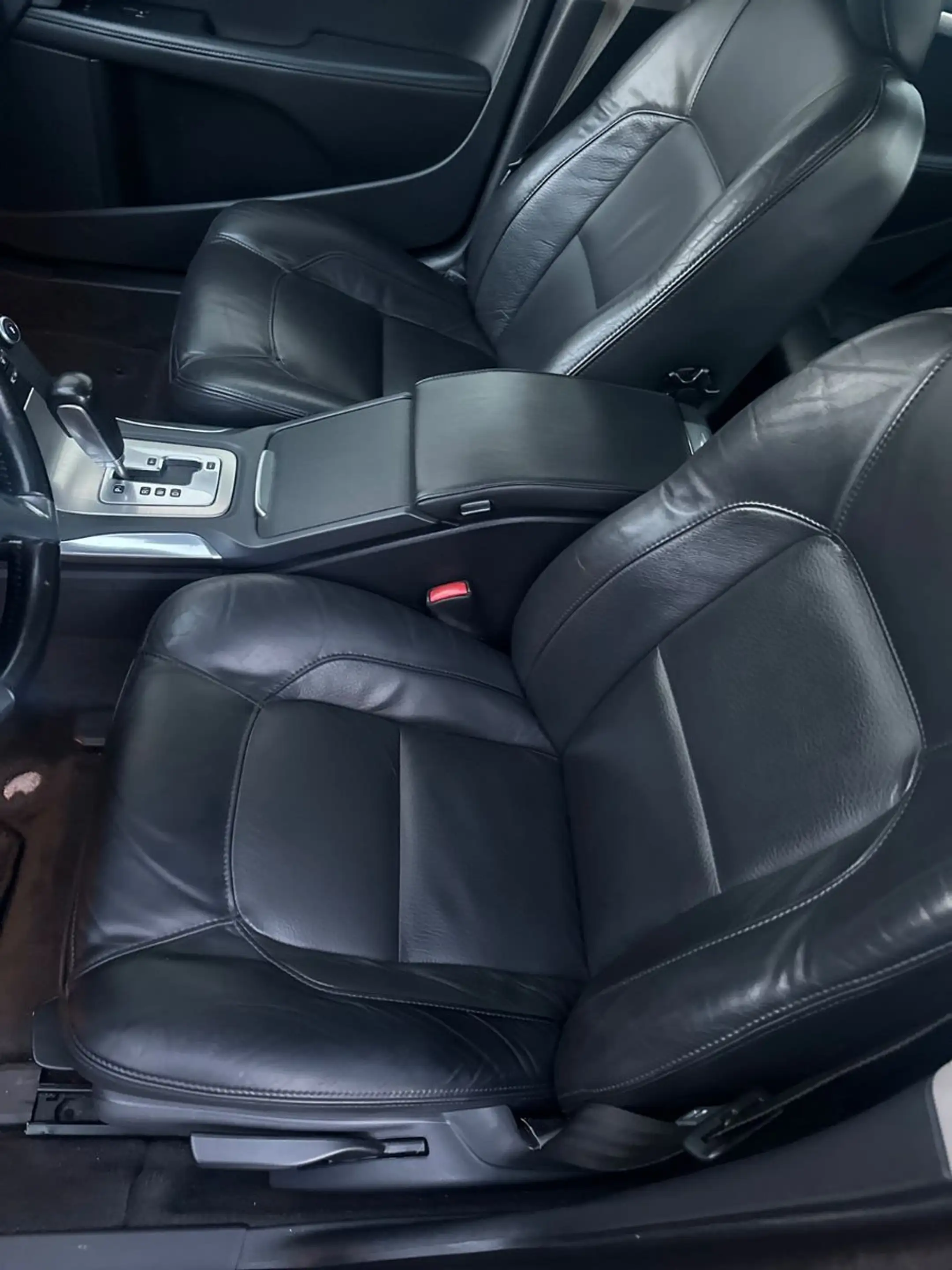 Volvo S80 Lim. D3 Leder,2.Hand,AHK,Scheckheft — photo 12