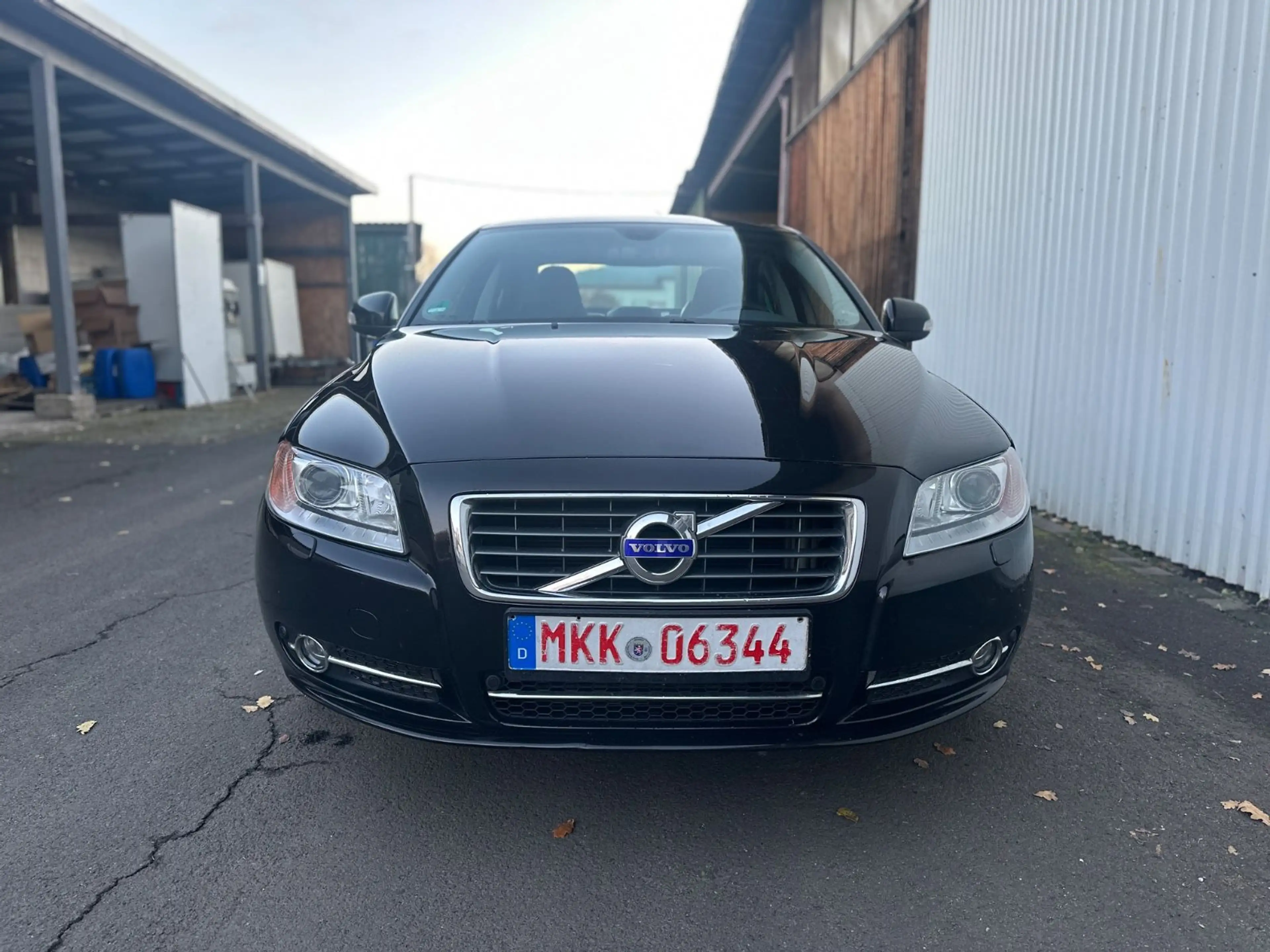 Volvo S80 Lim. D3 Leder,2.Hand,AHK,Scheckheft — photo 6