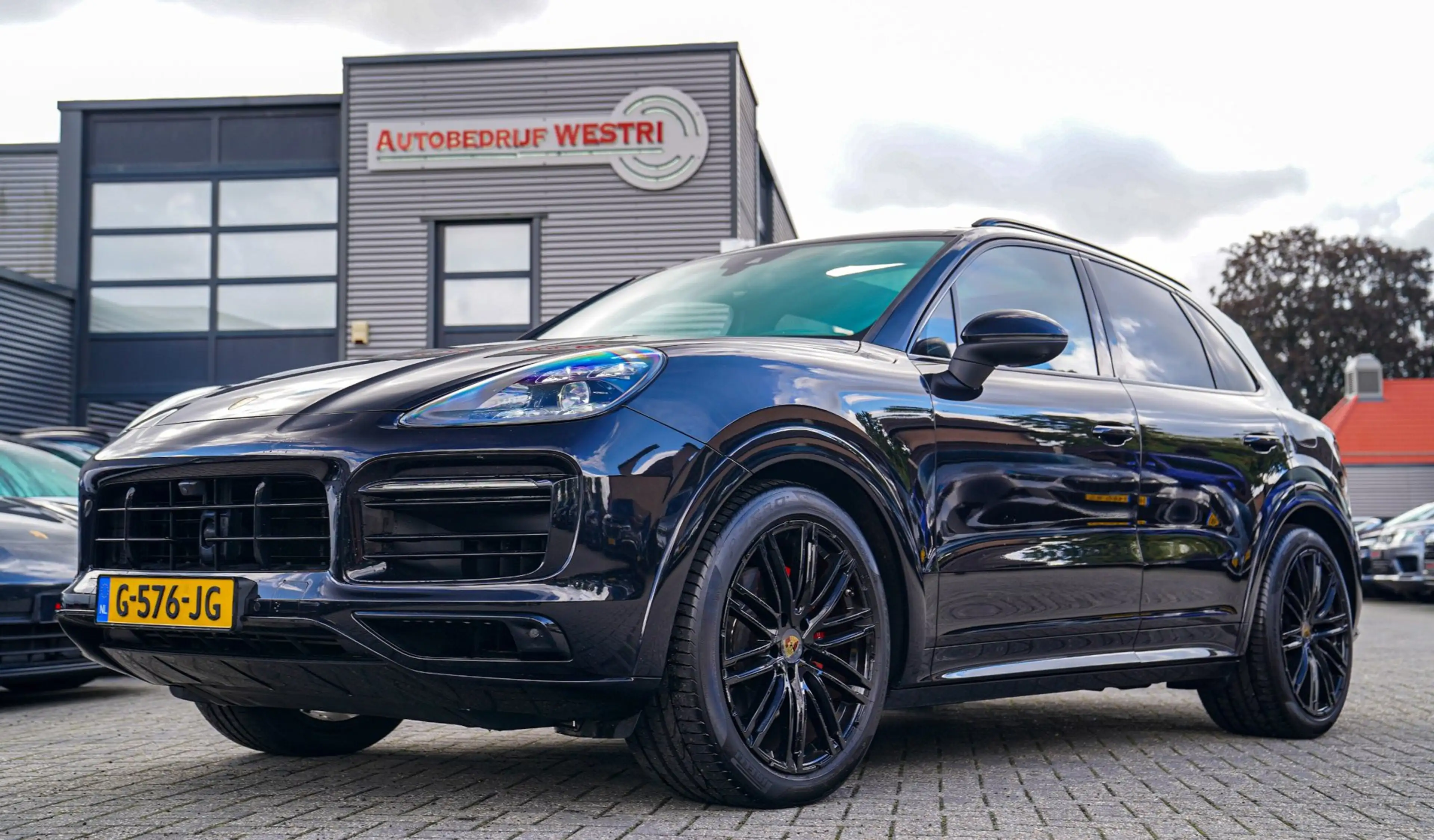 Porsche Cayenne 3.0 E-Hybrid | Massage | Stoelverkoeling | 360 Cam