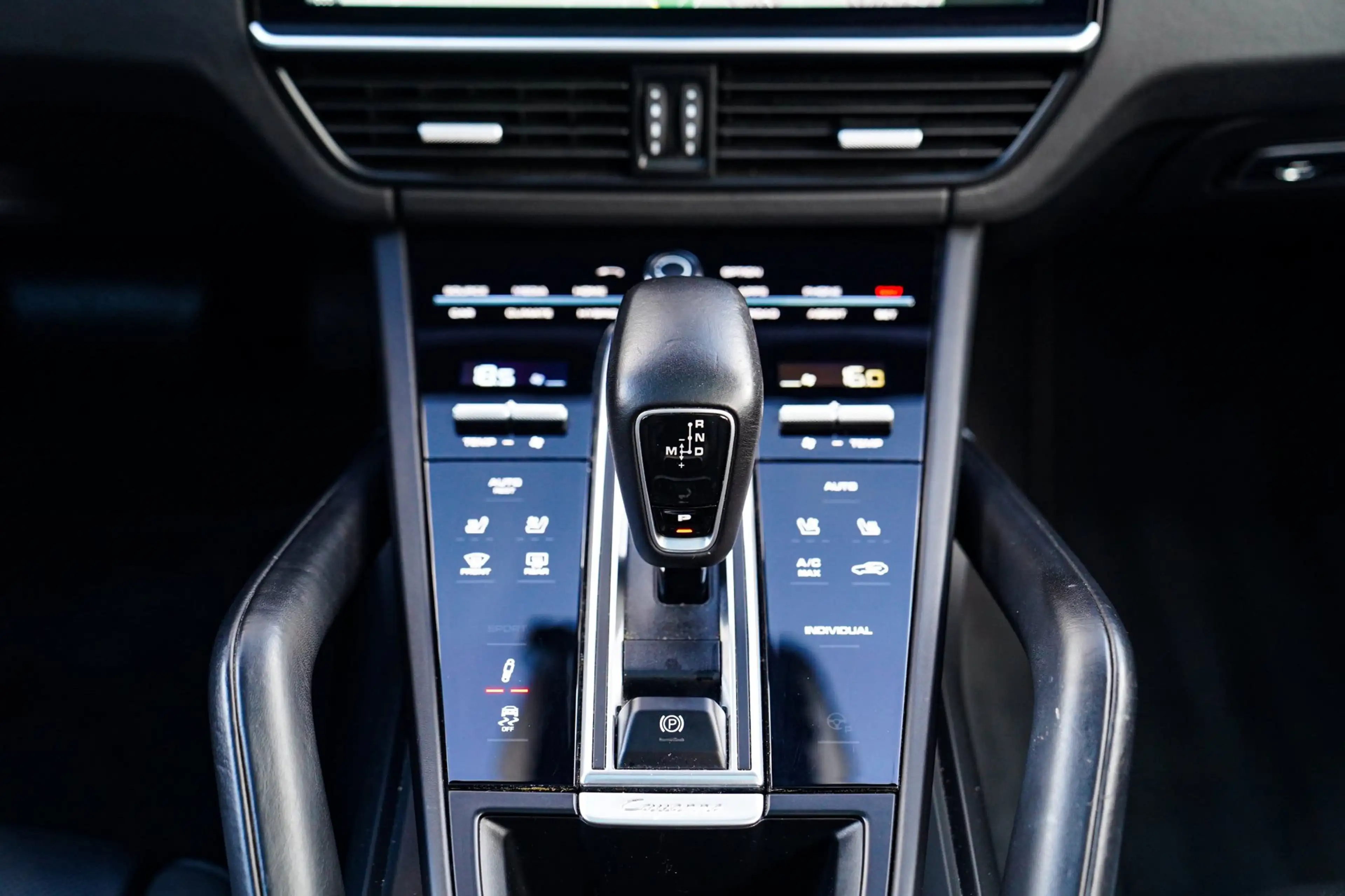 Porsche Cayenne 3.0 E-Hybrid | Massage | Stoelverkoeling | 360 Cam — photo 30