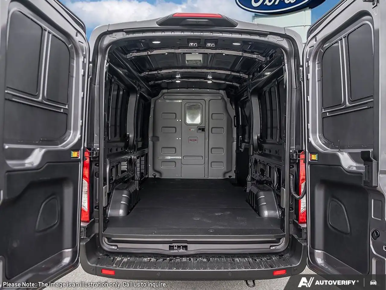 Ford Transit Cargo Van снимка Ford Transit Cargo Van