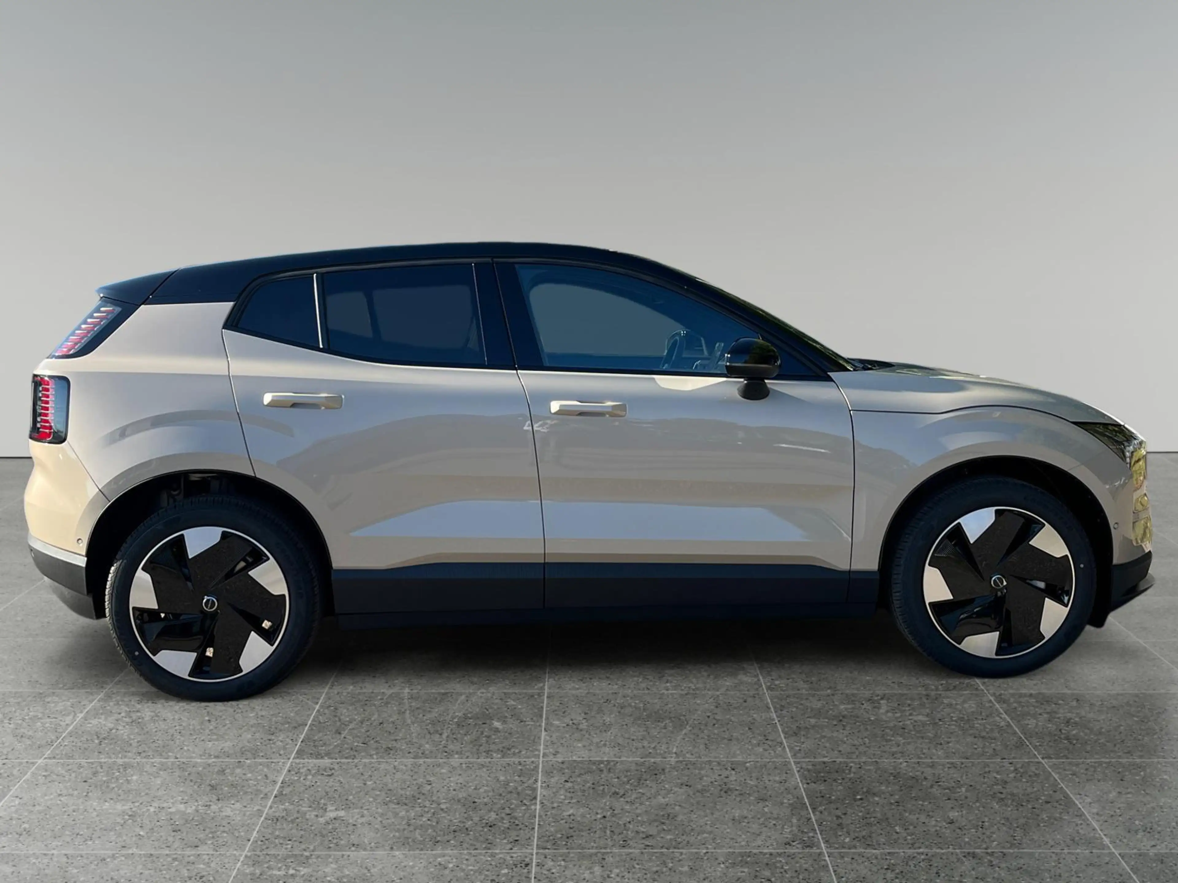 Volvo EX30 P5 Long Range Ultra Europa 69 kWh | Panoramadak | — photo 6