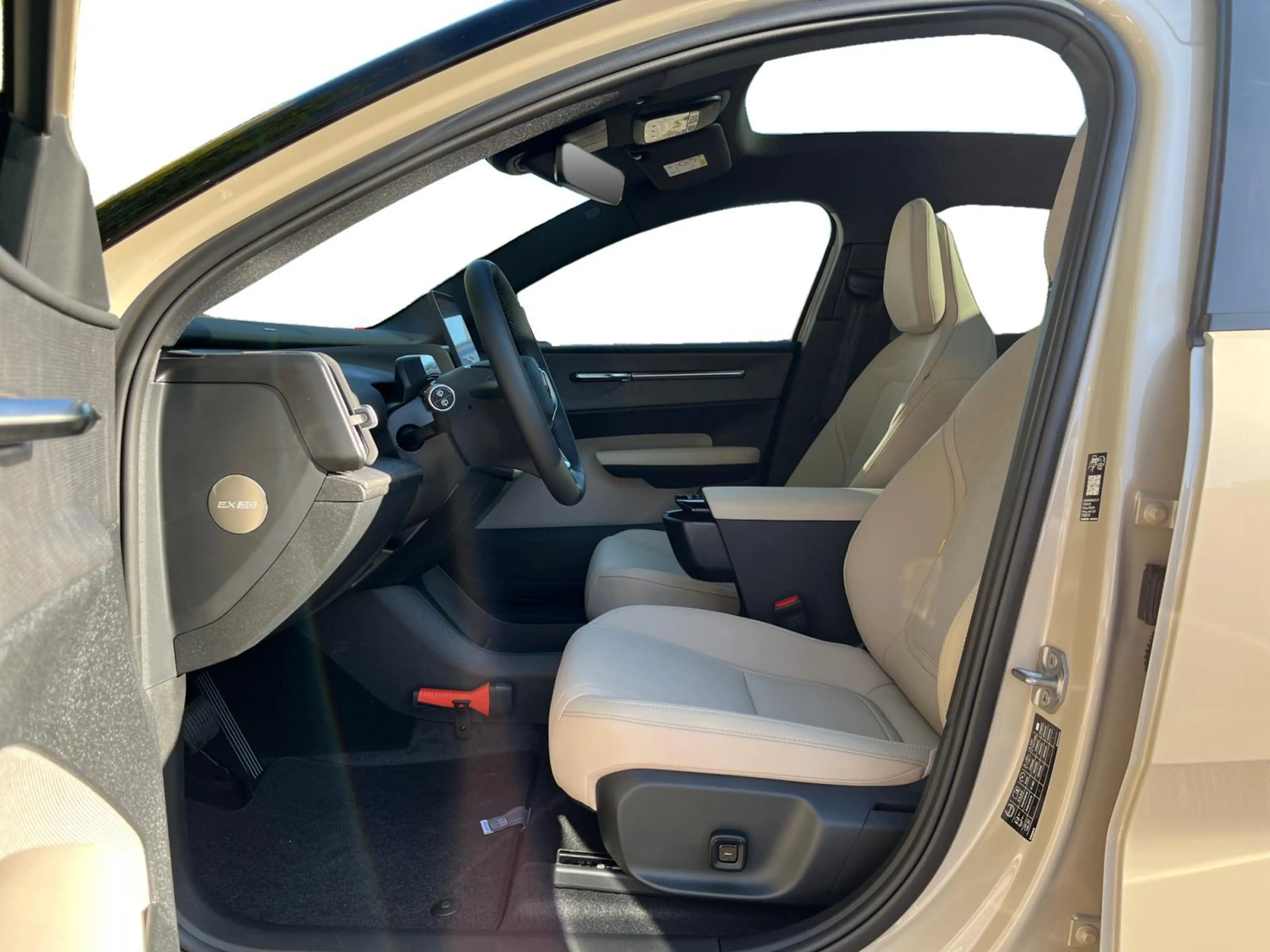 Volvo EX30 P5 Long Range Ultra Europa 69 kWh | Panoramadak | — photo 10