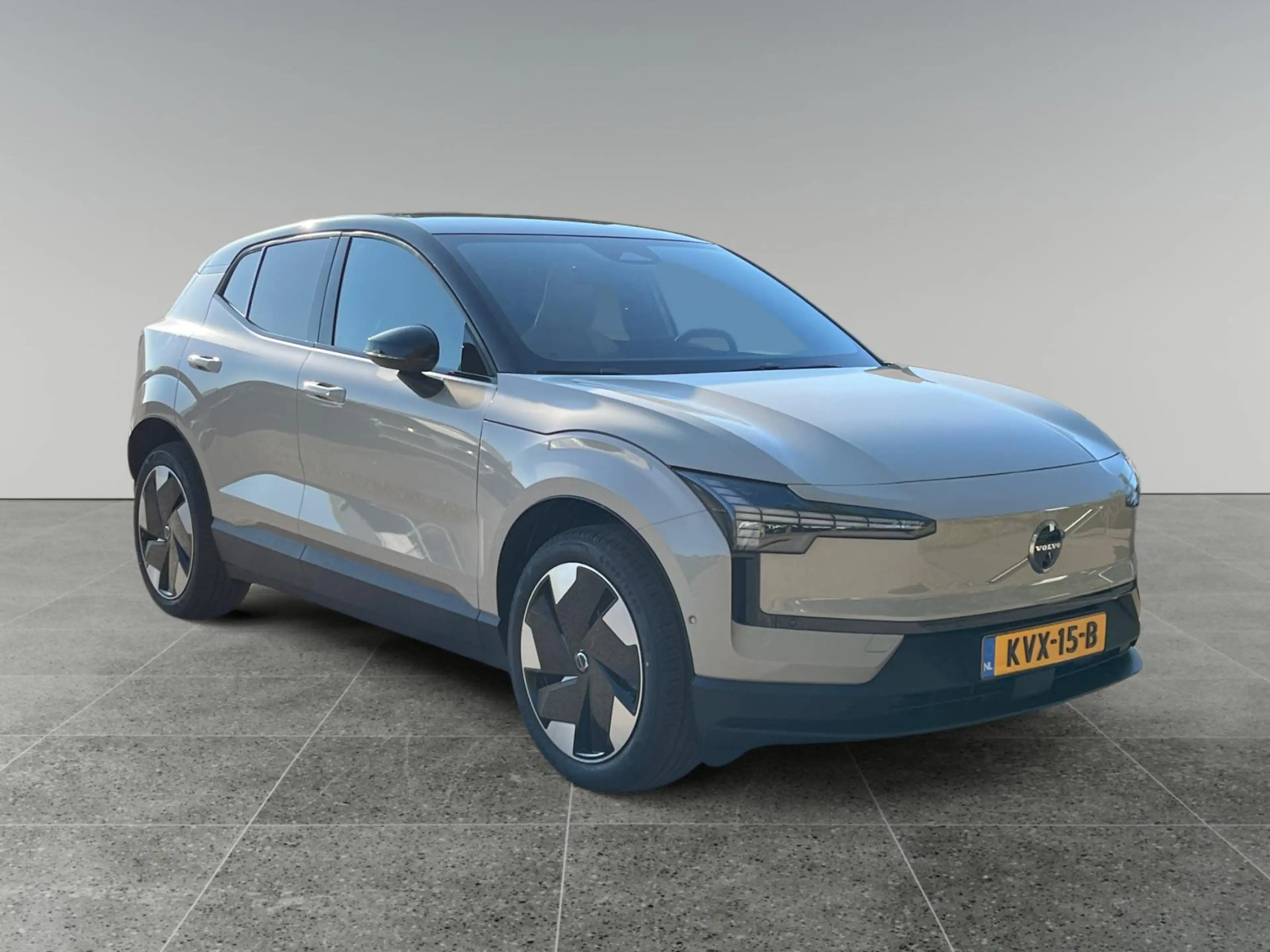 Volvo EX30 P5 Long Range Ultra Europa 69 kWh | Panoramadak | — photo 7