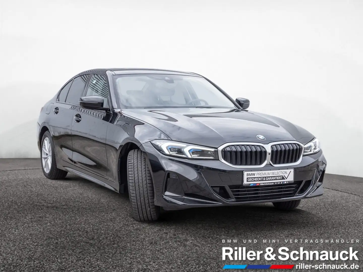 BMW 318 i HUD+360°KAM+LED+NAVI+SHZG Noir - 2
