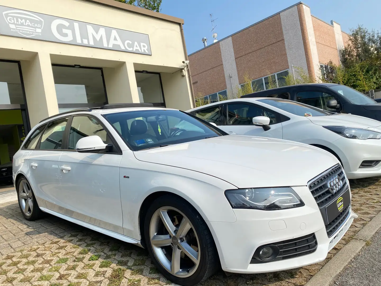 Audi A4 A4 Avant 2.0 tdi S-line *TETTO APRIBILE* Bianco - 1