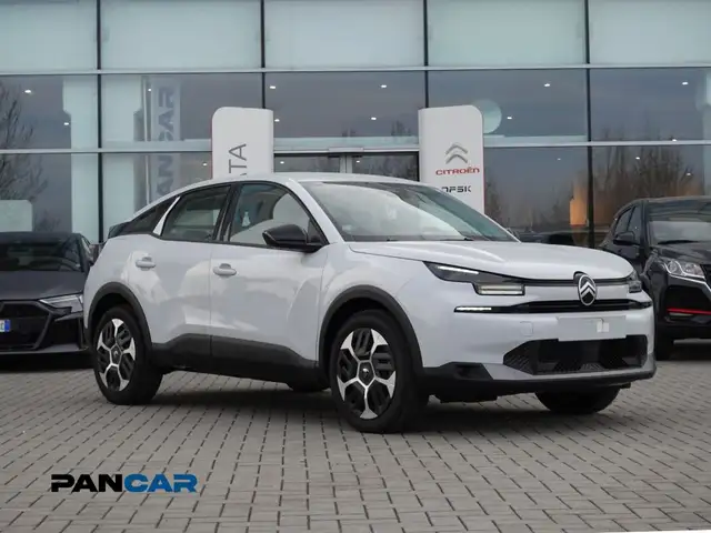 Citroen C4 130cv EAT8 PLUS Nuova Prezzo reale chiavi in mano