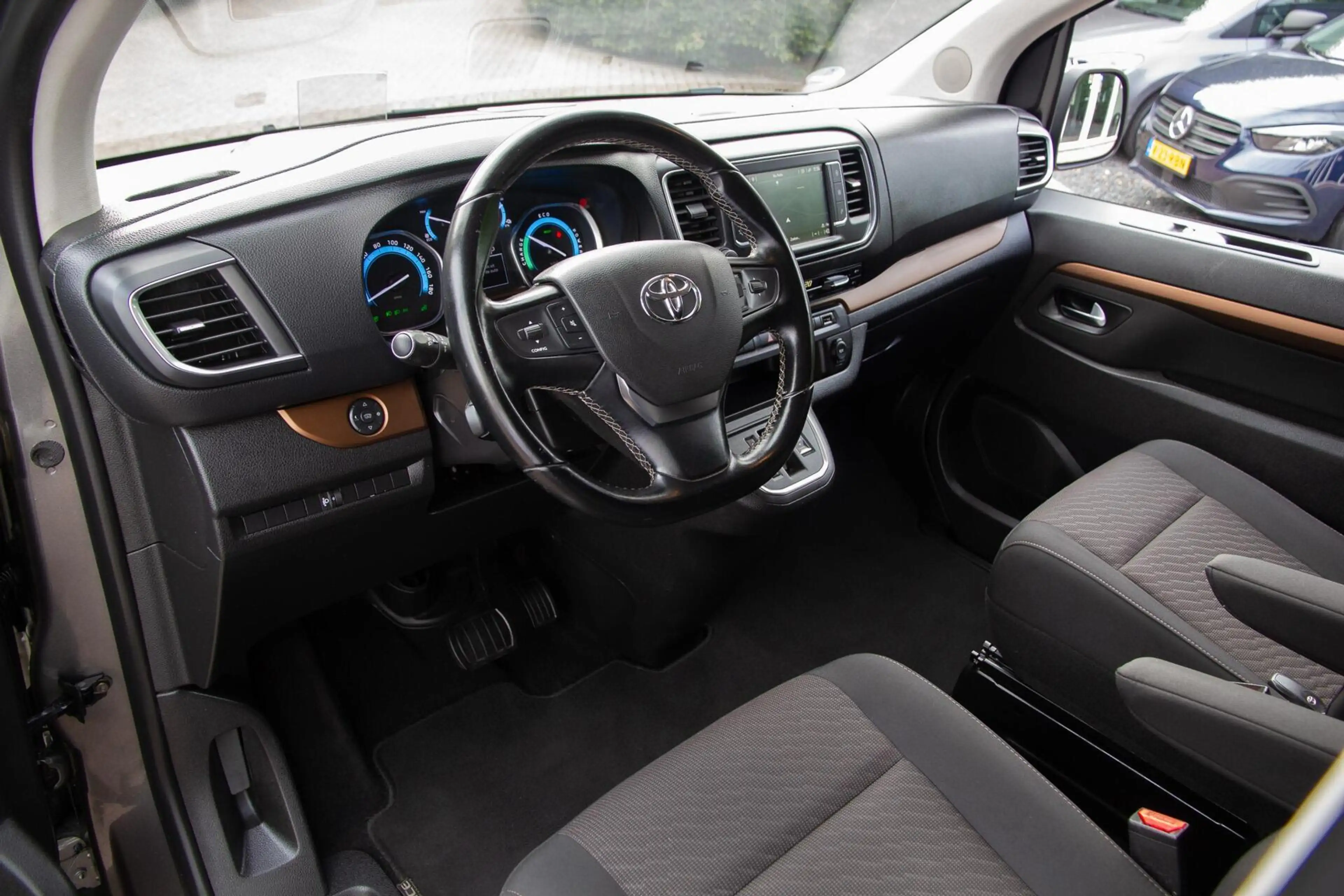 Toyota Proace Electric Shuttle Extra Range 75 kWh 8-Persoons — photo 5