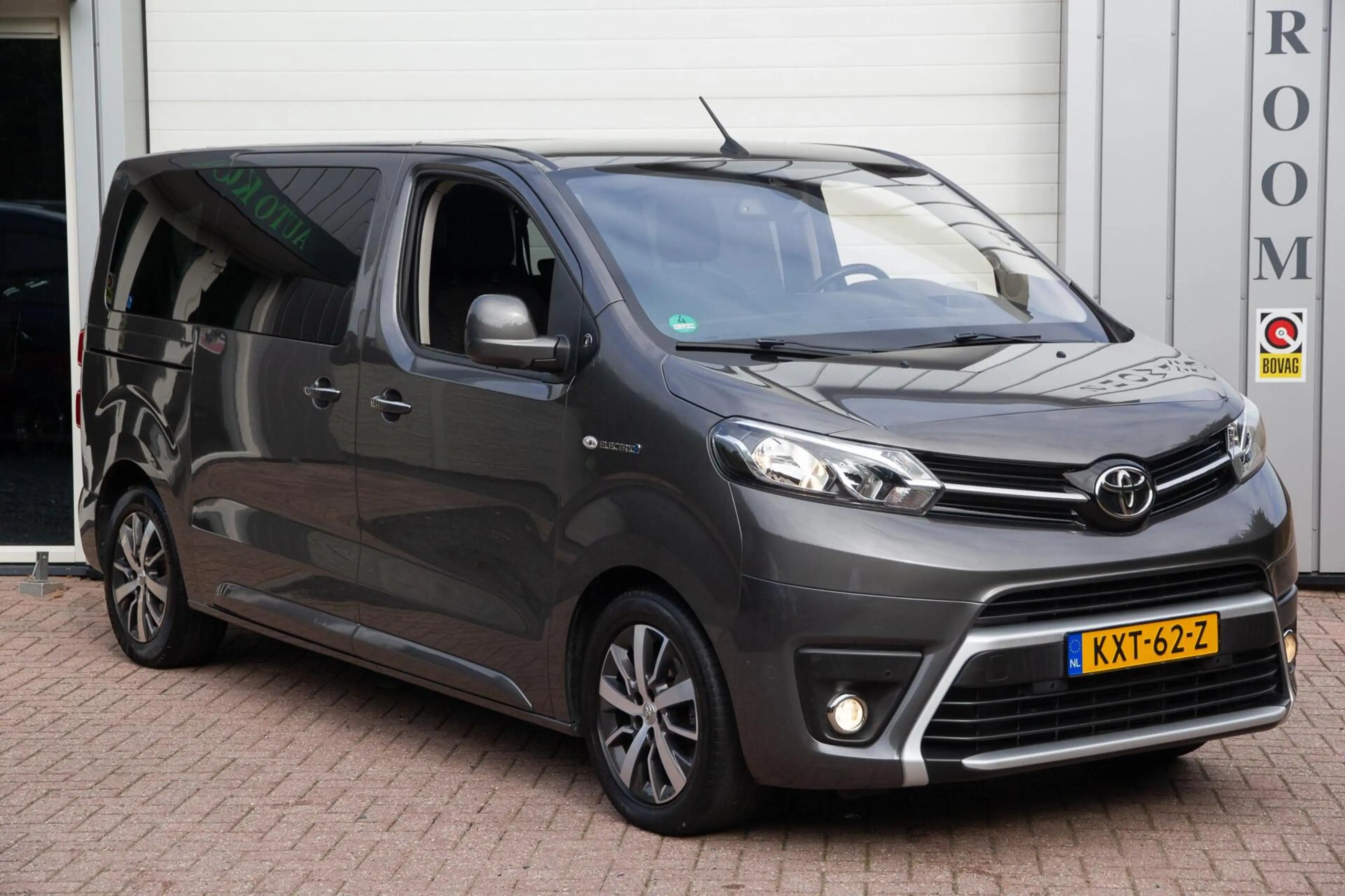 Toyota Proace Electric Shuttle Extra Range 75 kWh 8-Persoons — photo 2