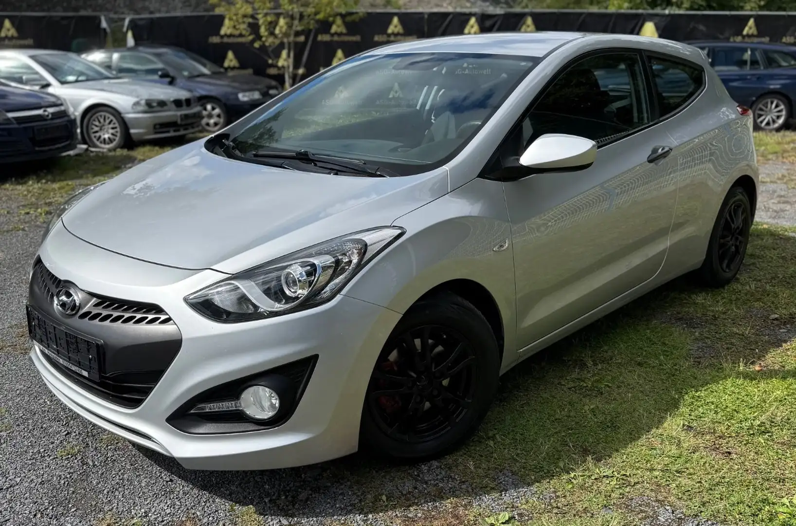 Hyundai i30 Coupe Classic *KLIMA*PDC*SCHECKHEFT Silber - 2