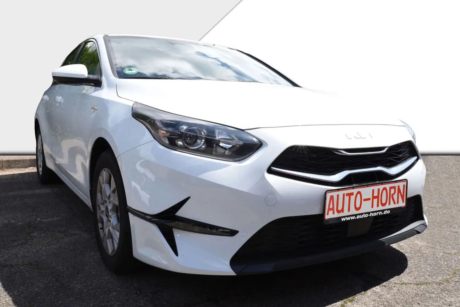 Kia Ceed / cee'd 1.5 T-GDI DCT7 OPF Vision Weiß - 2