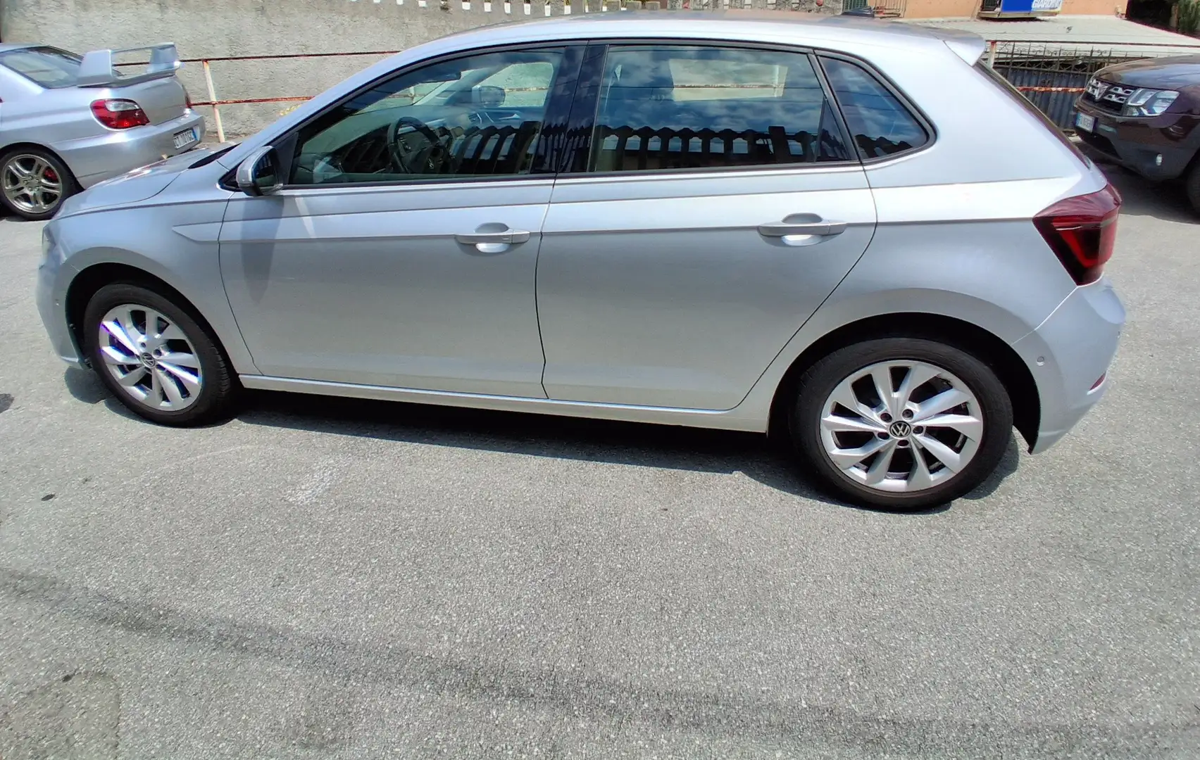 Volkswagen Polo Polo VI 2022 1.0 tsi Style 95cv dsg Silber - 1