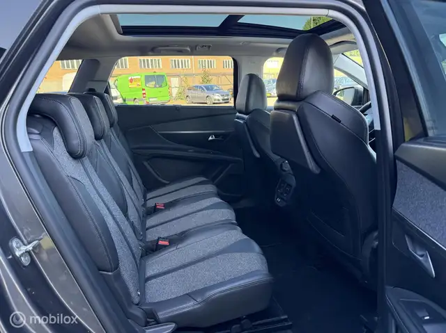 Peugeot 5008 view 22