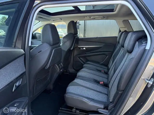 Peugeot 5008 view 21