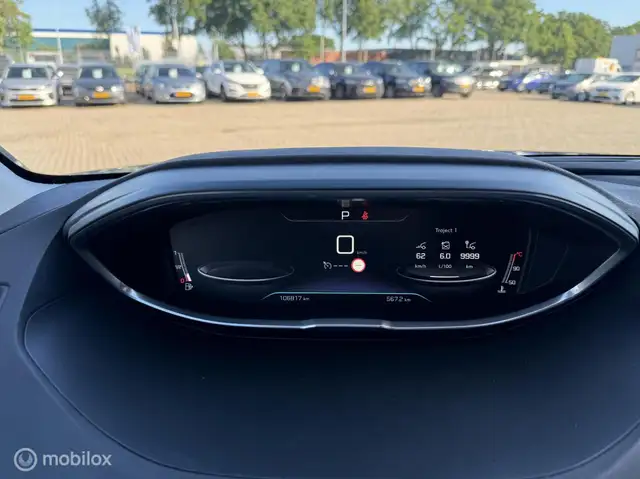 Peugeot 5008 view 15