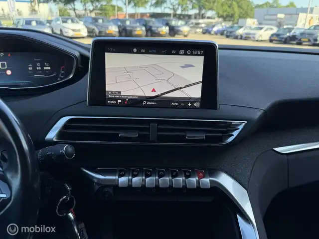 Peugeot 5008 view 16