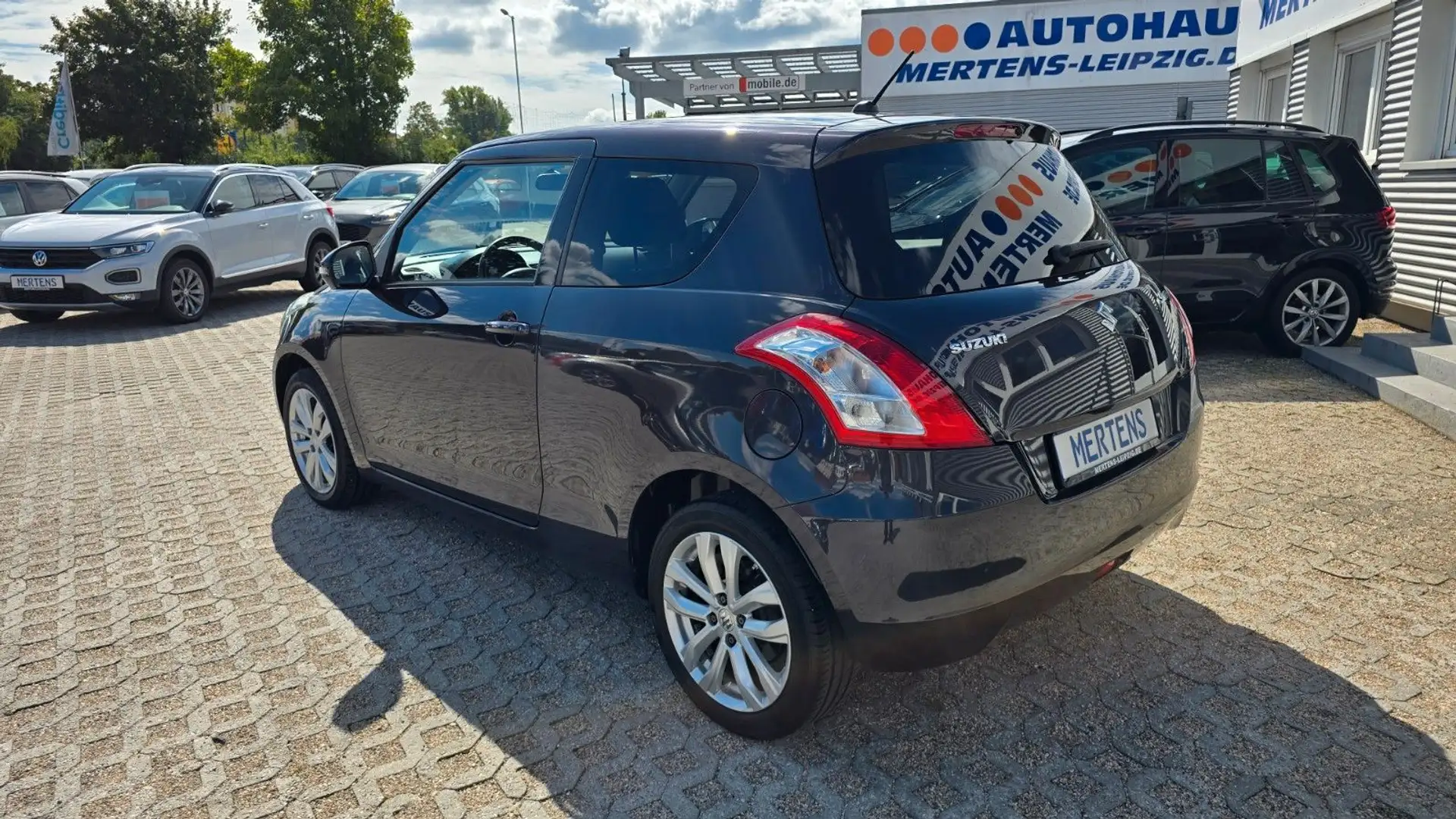 Suzuki Swift 1.2 Comfort Klima SHZ USB BT Tel Gris - 2