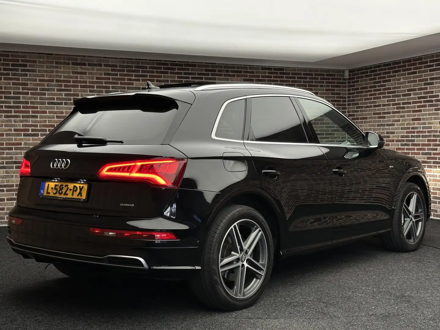 Audi Q5 2.0 TDI quattro Design Pro Line Plus S-Line | Luch Siyah - 2