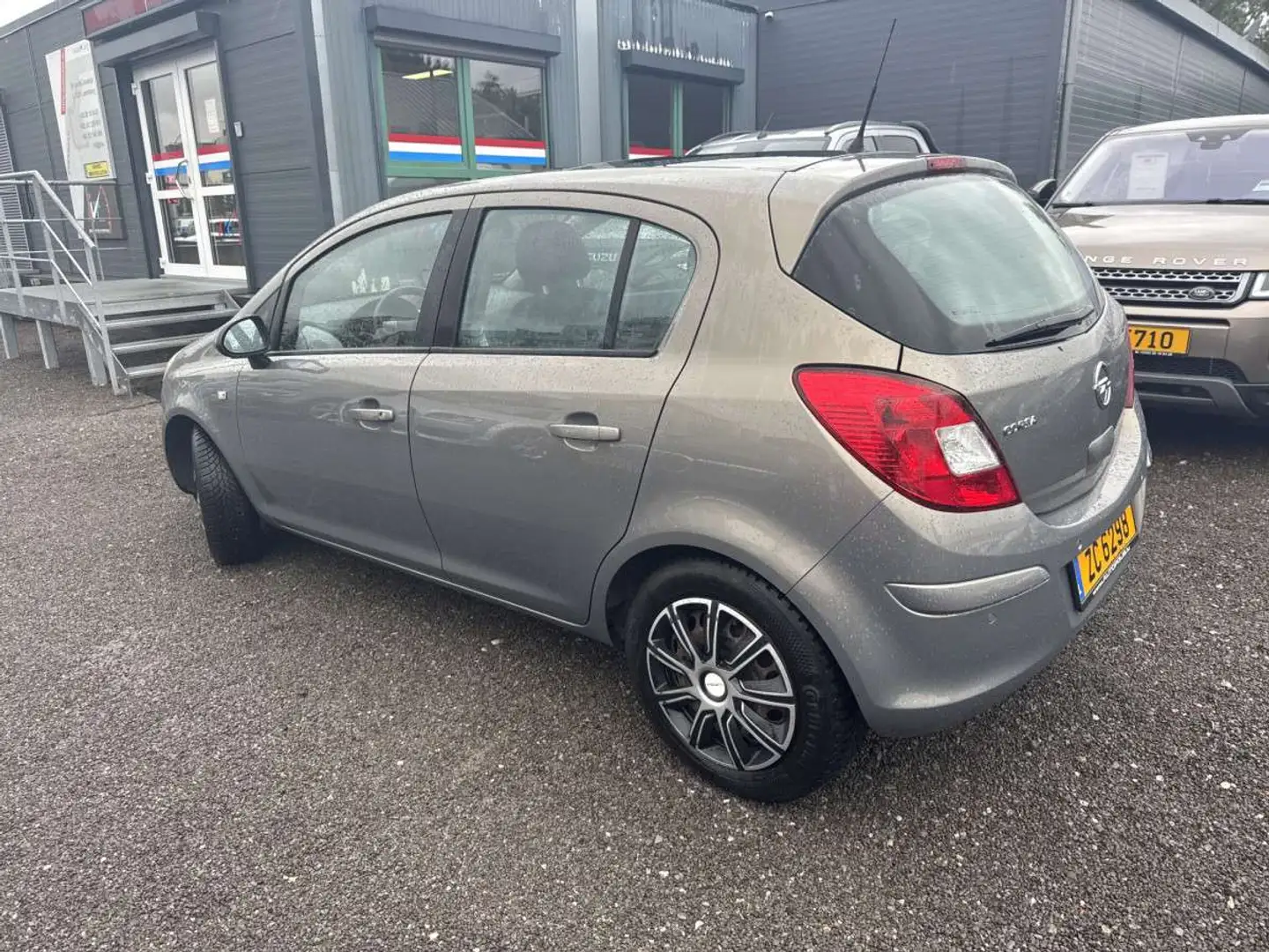 Opel Corsa 1.4 100CV AUTO Gris - 2