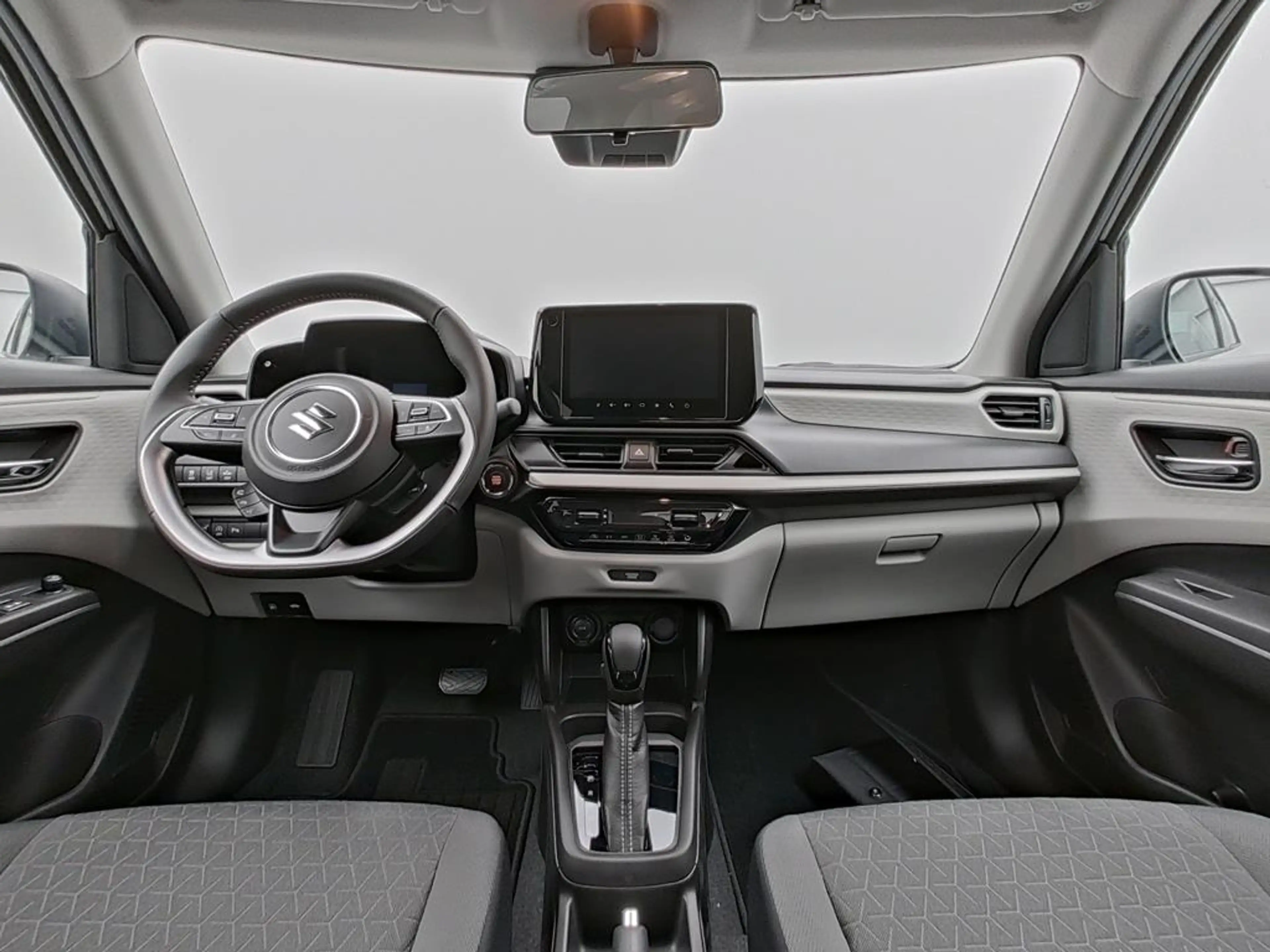 Suzuki Swift COMFORT CVT HYBRID — photo 11