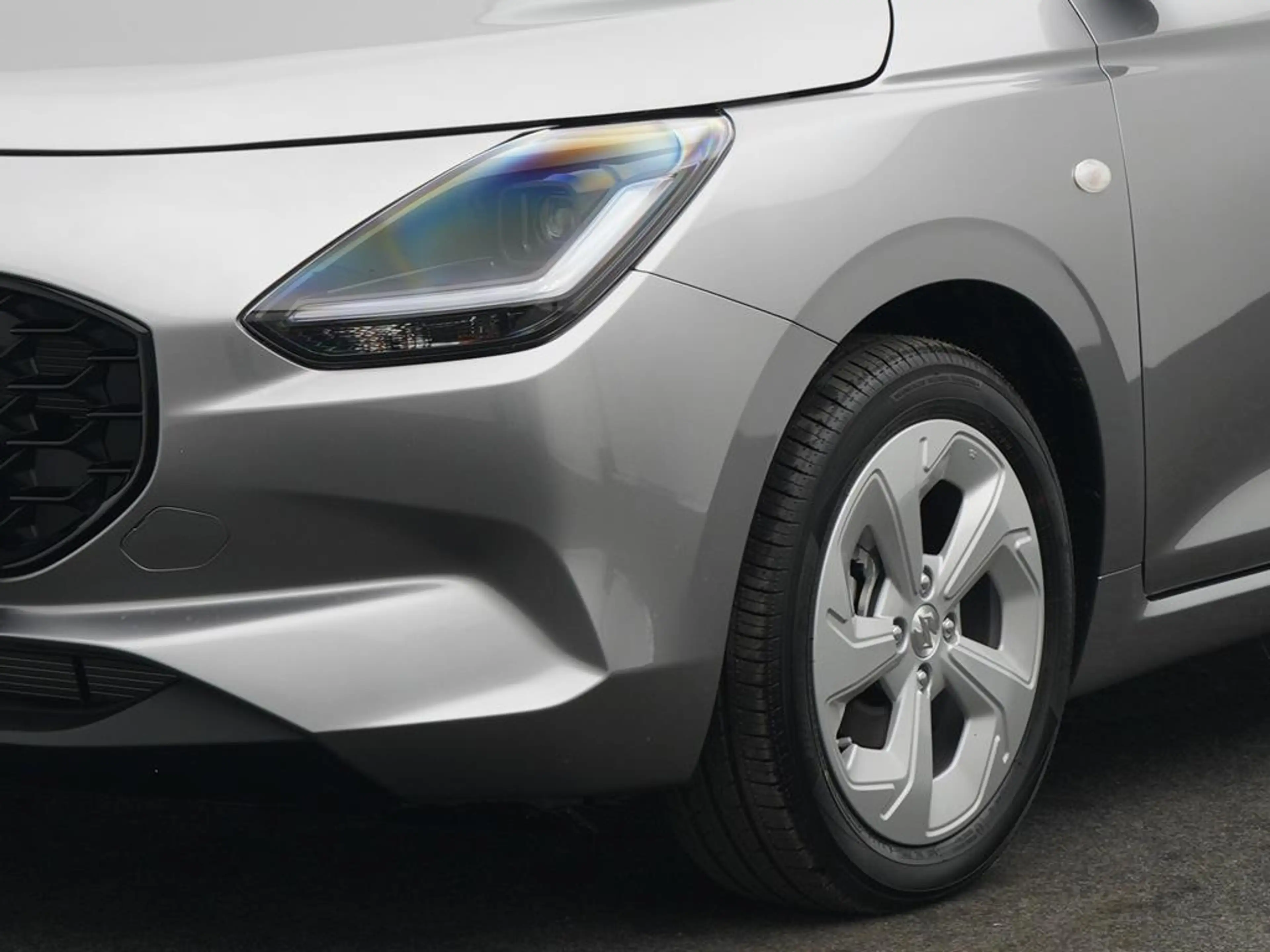 Suzuki Swift COMFORT CVT HYBRID — photo 10