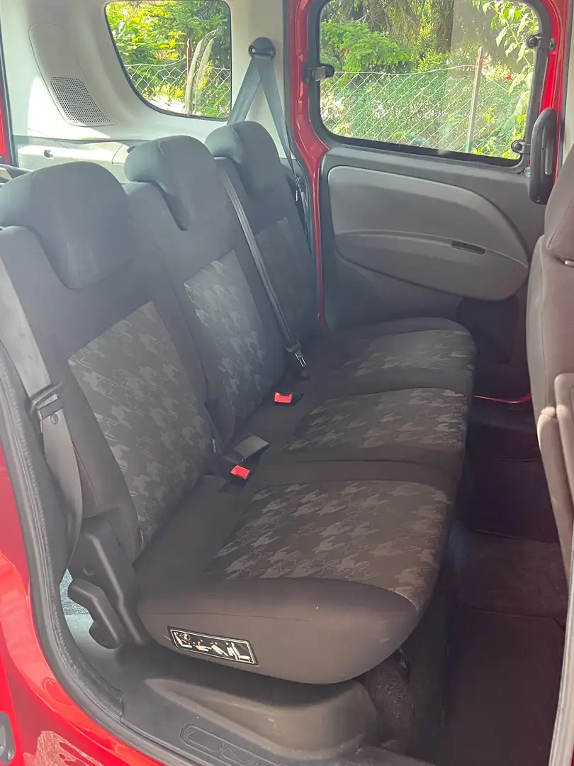 Opel Combo Rosso - 2