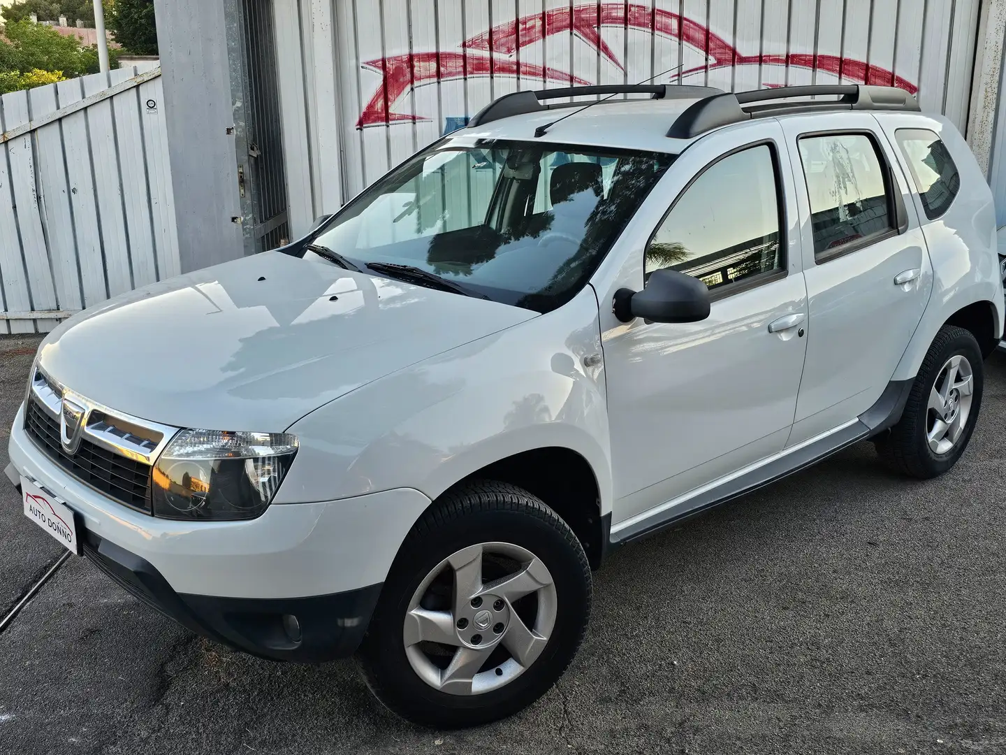Dacia Duster Duster 1.6 Laureate Gpl 110cv my13 Bianco - 1