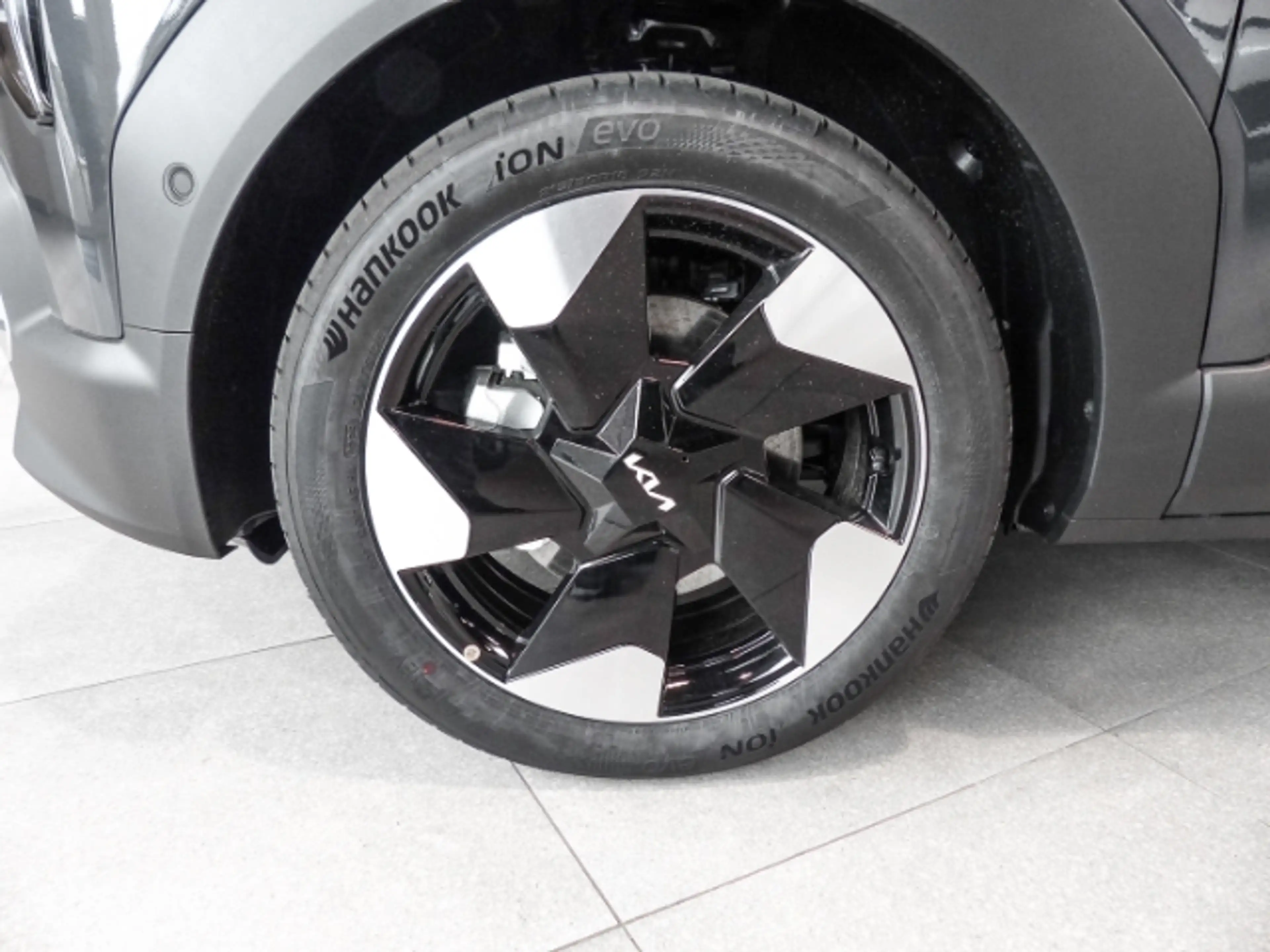 Kia EV2 108 kW Earth Digitales Cockpit Soundsystem HarmanK — photo 3