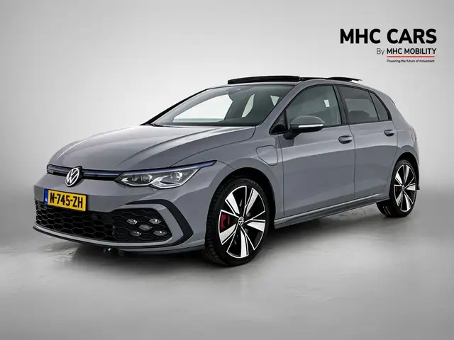 Volkswagen Golf GTE 1.4 eHybrid | Panoramadak | Clima | Camera |