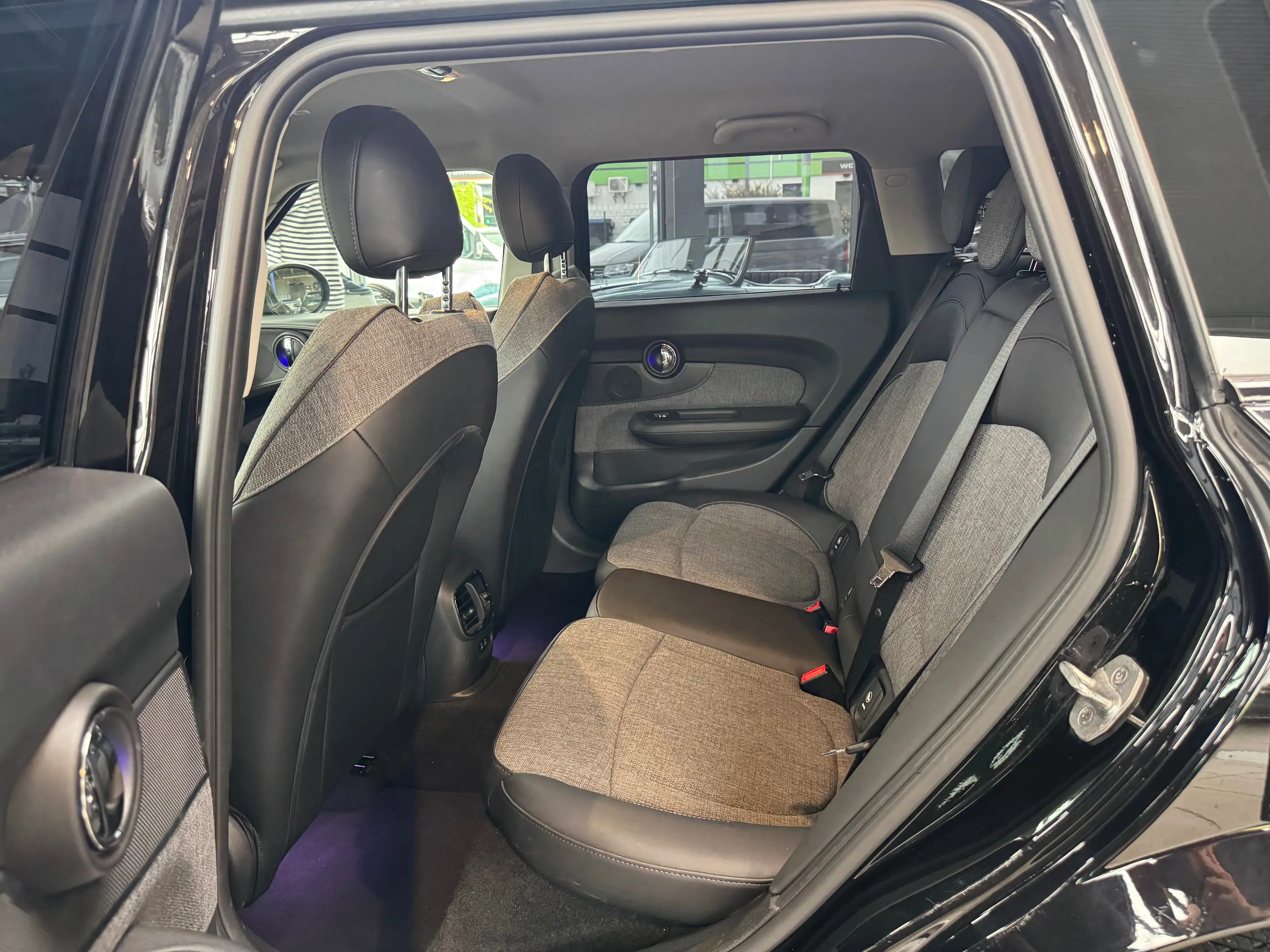 MINI One Clubman NAVI/CARPLAY/2.HAND/UNIONJACK/AUTOM. — photo 19