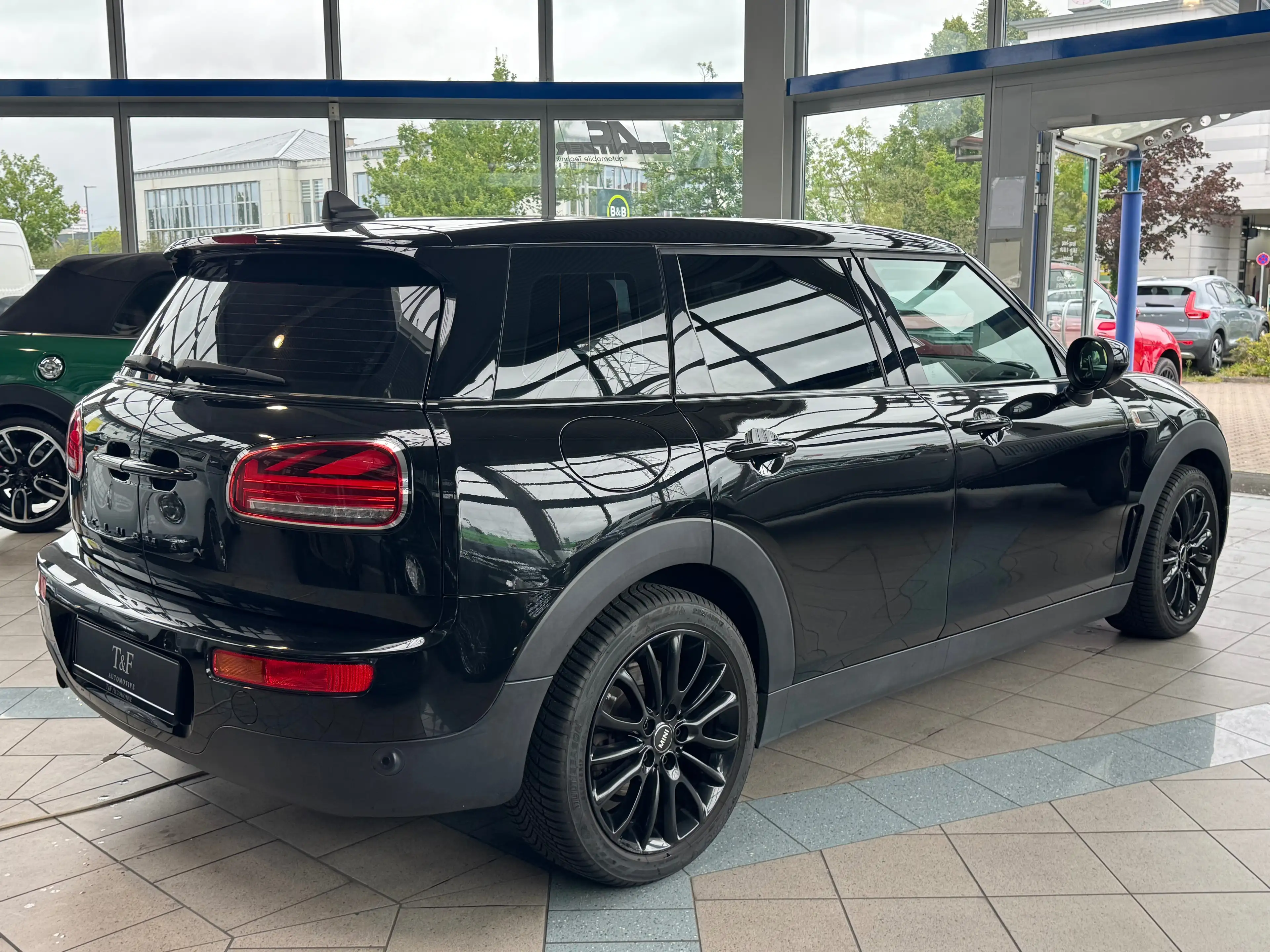 MINI One Clubman NAVI/CARPLAY/2.HAND/UNIONJACK/AUTOM. — photo 11
