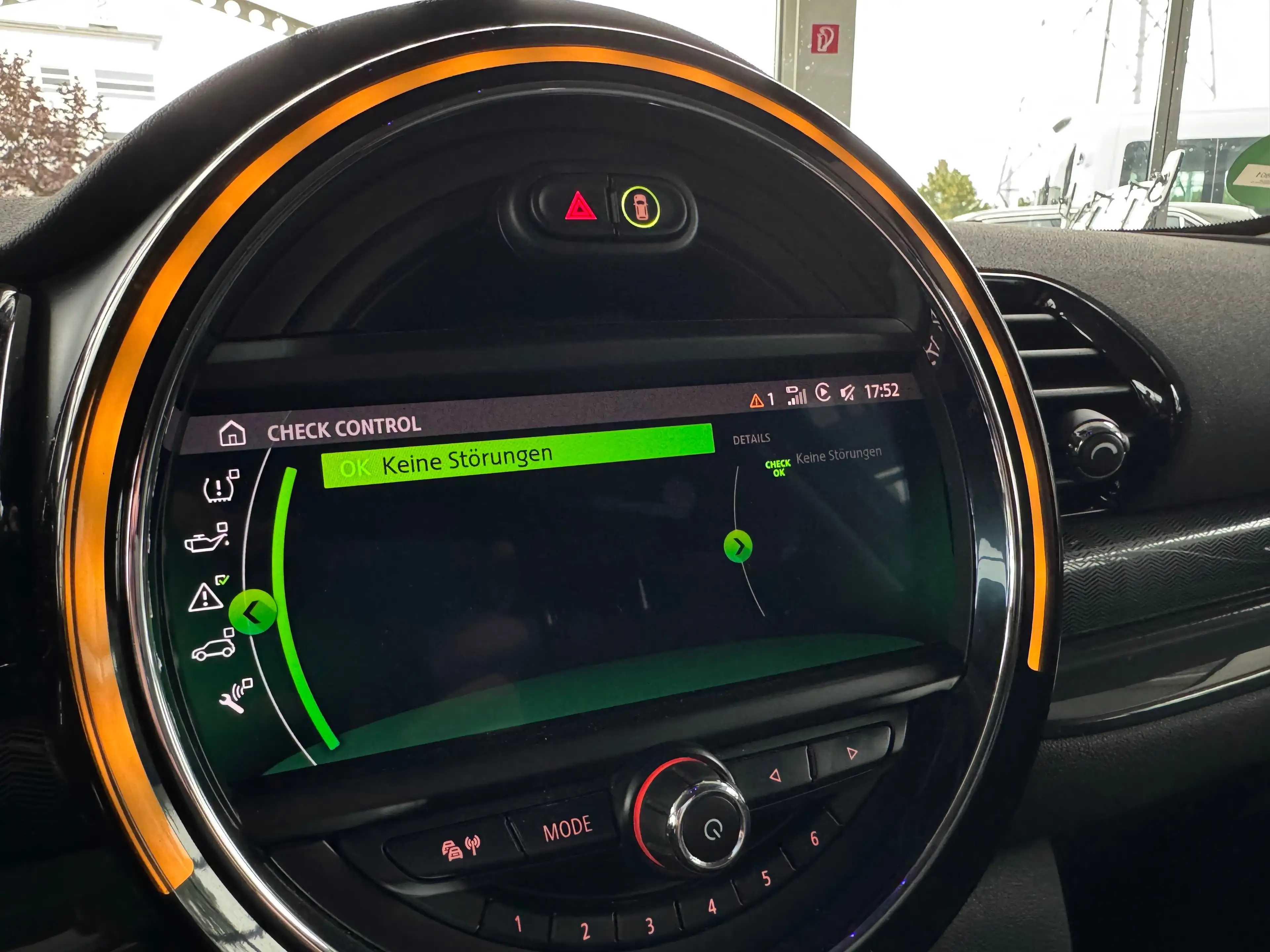 MINI One Clubman NAVI/CARPLAY/2.HAND/UNIONJACK/AUTOM. — photo 29