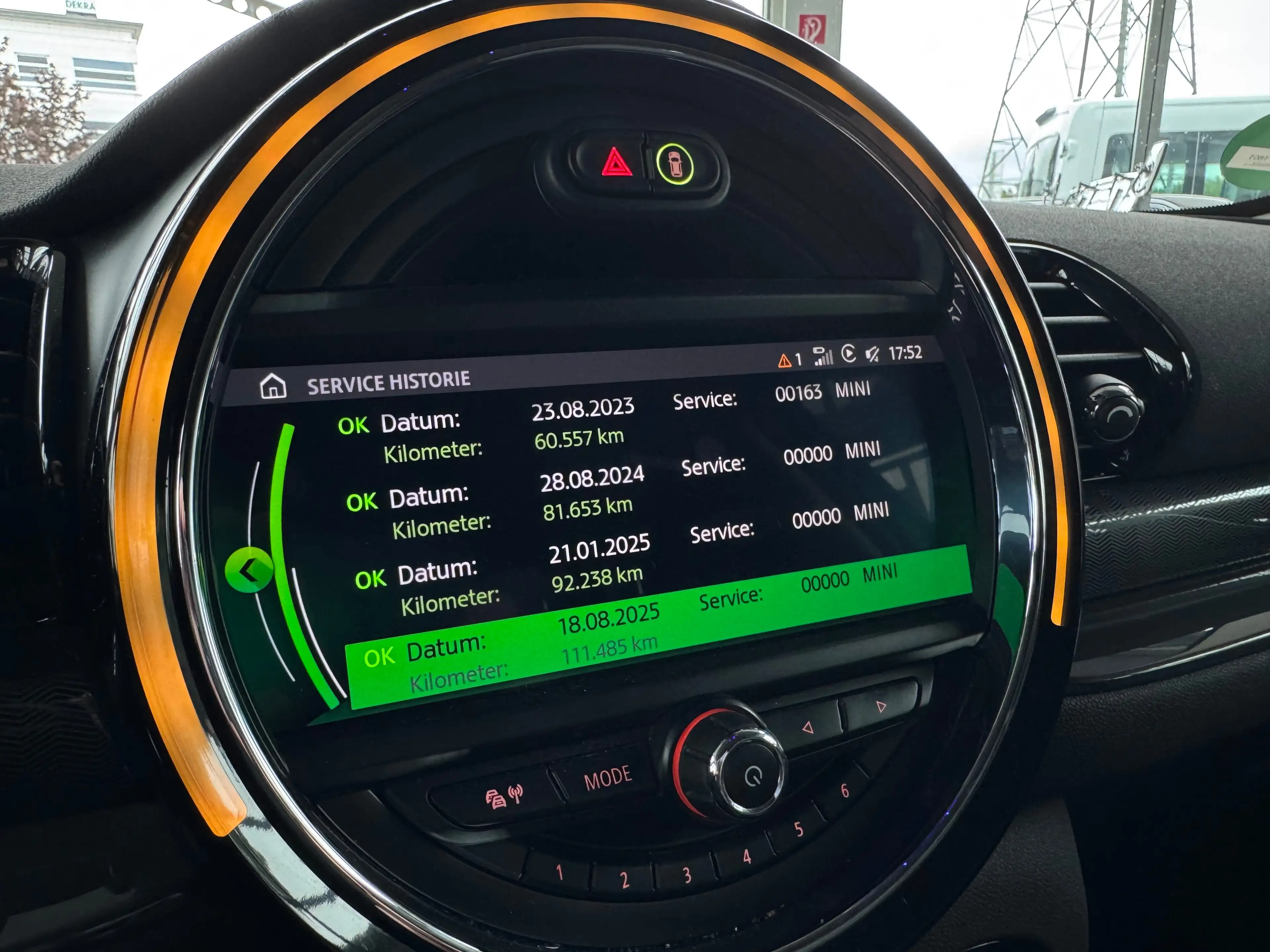 MINI One Clubman NAVI/CARPLAY/2.HAND/UNIONJACK/AUTOM. — photo 32