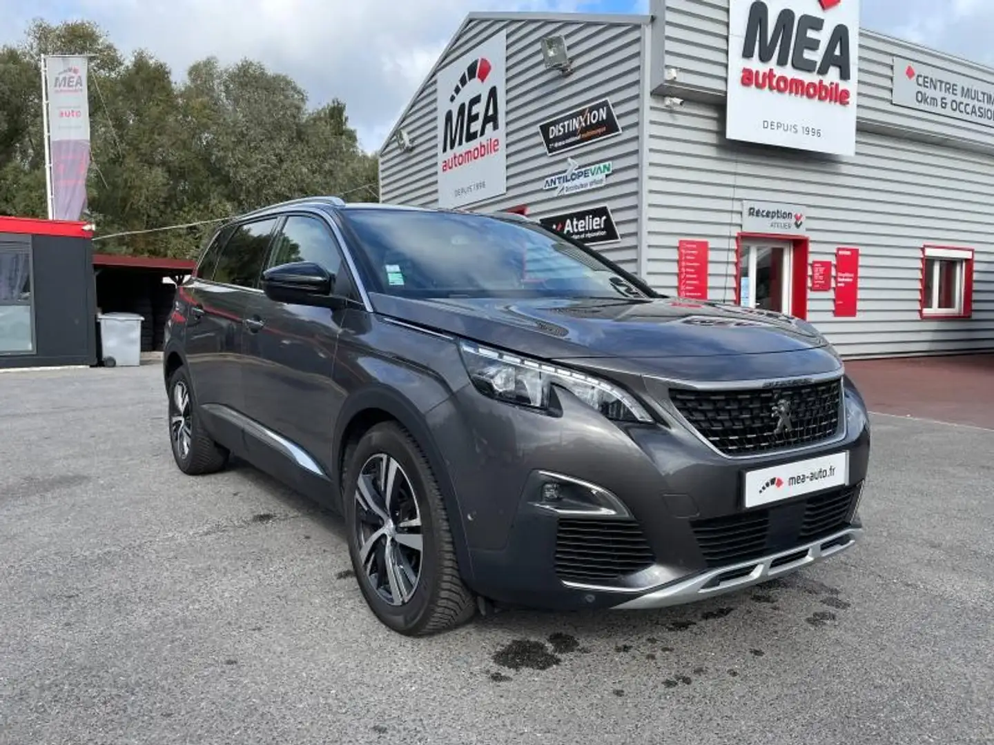Peugeot 5008 1.5 BlueHDi 130ch E6.c GT Line S\u0026S Gris - 1